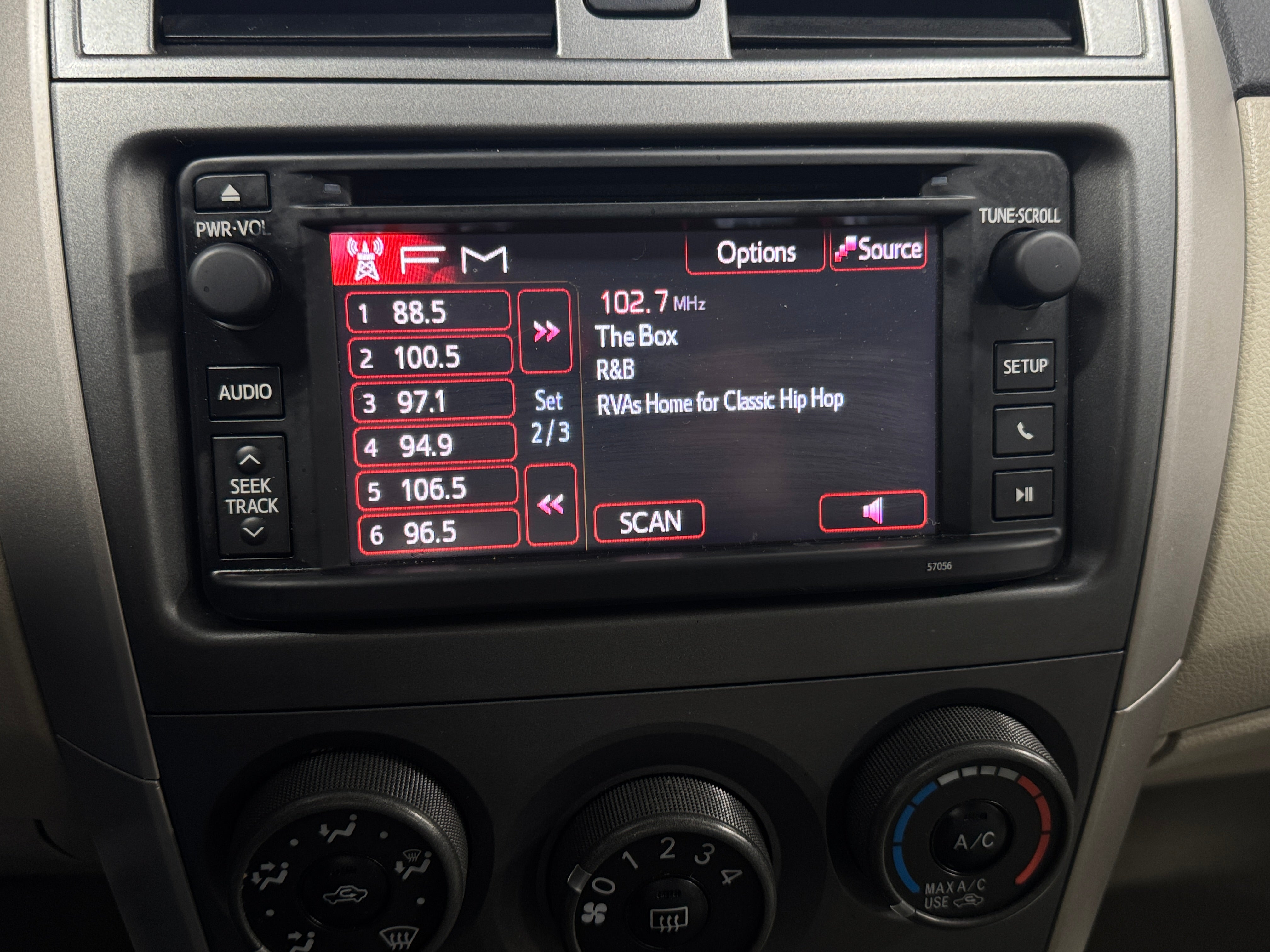 2013 Toyota Corolla LE 4