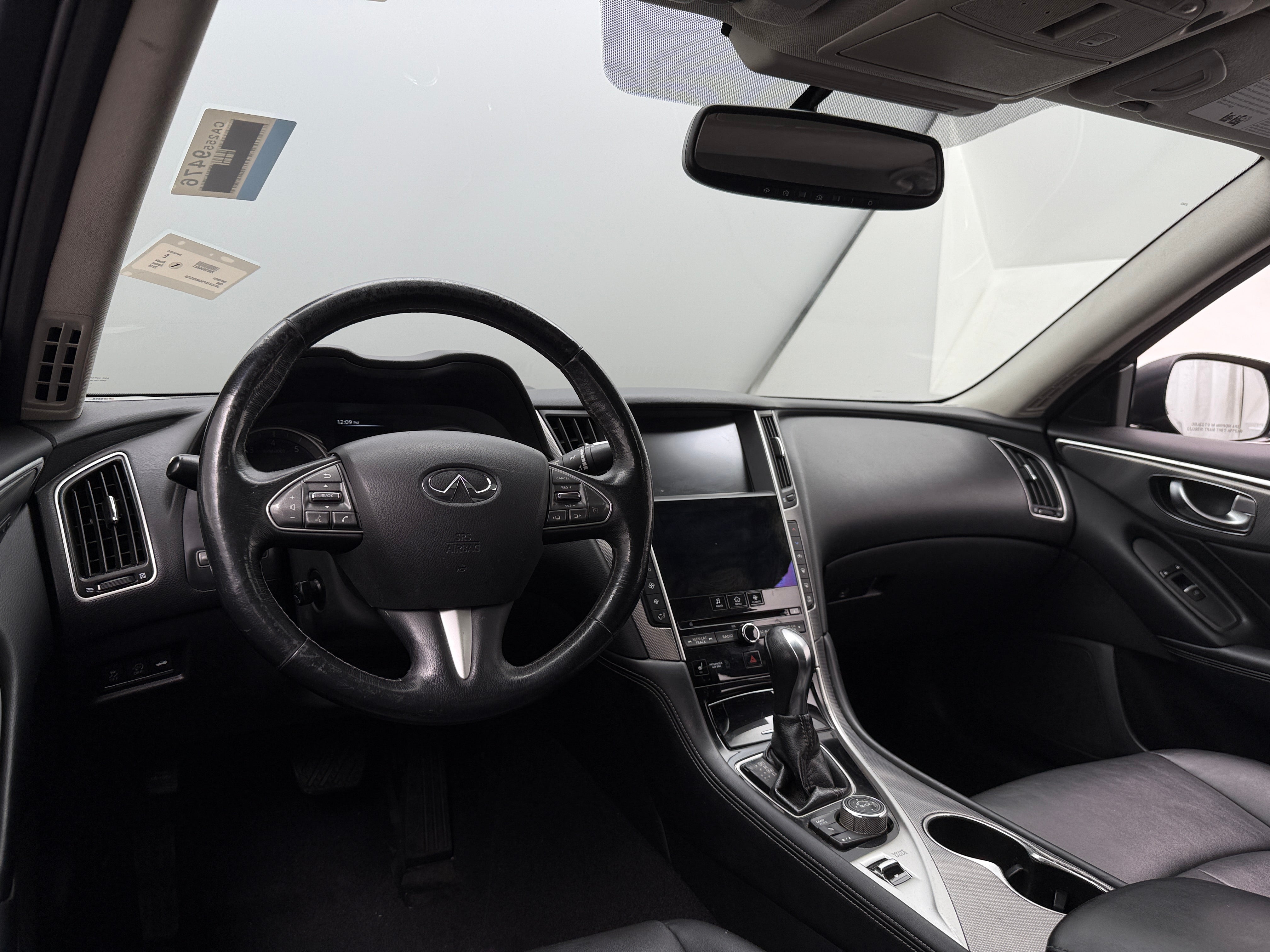 2016 INFINITI Q50 Premium 2