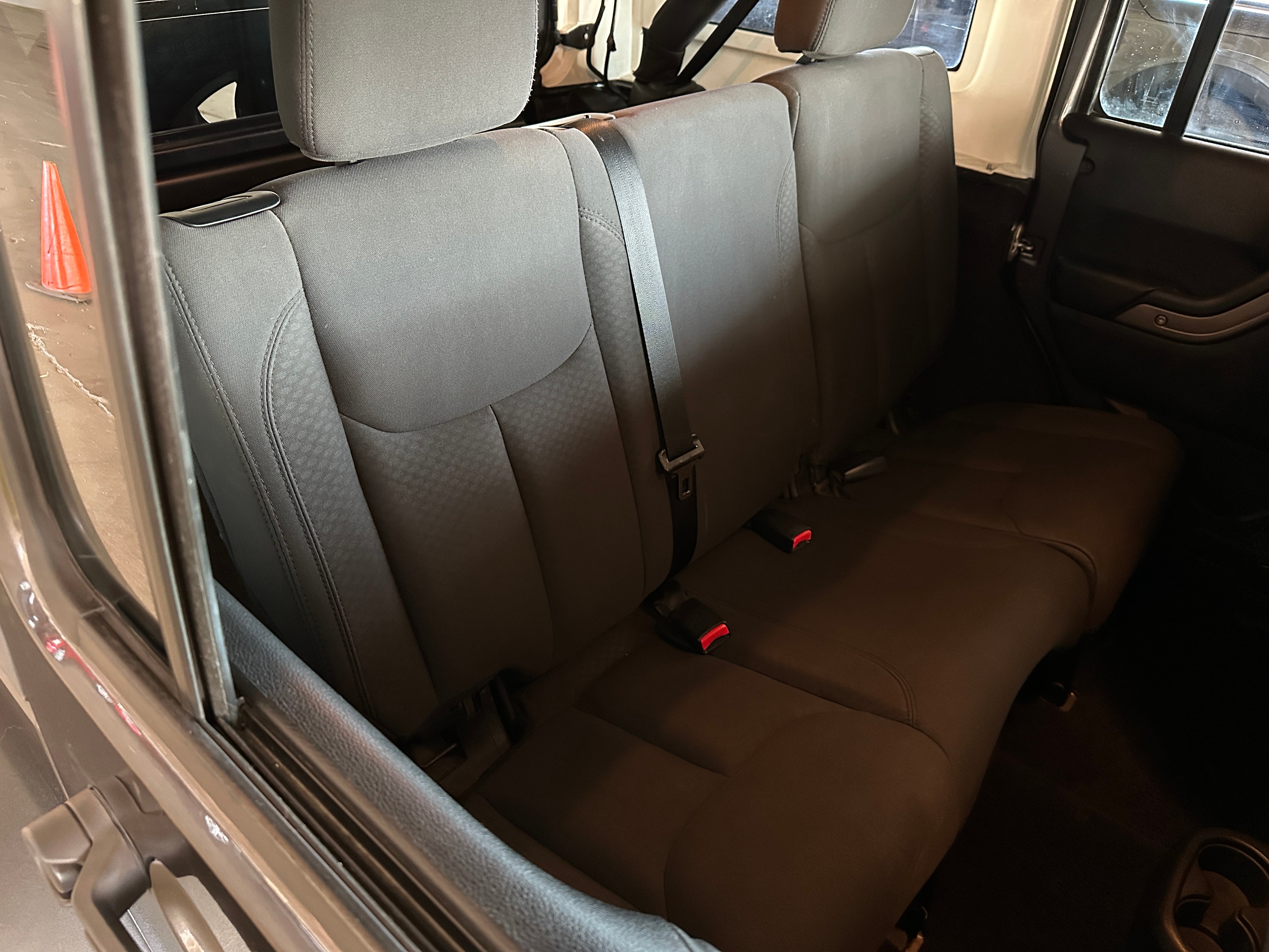 2016 Jeep Wrangler Unlimited Sport S 6