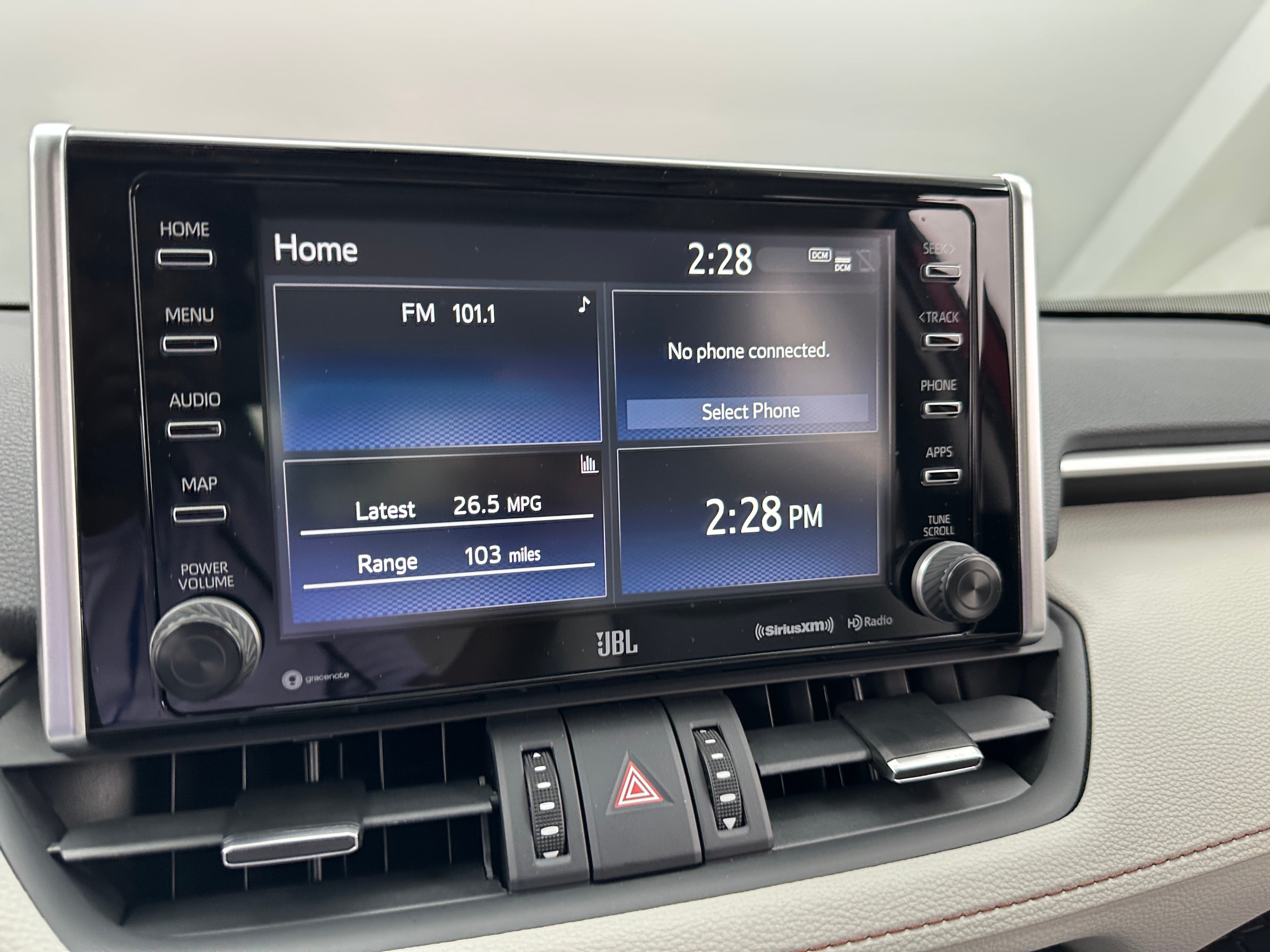 2020 Toyota RAV4 XLE Premium 3