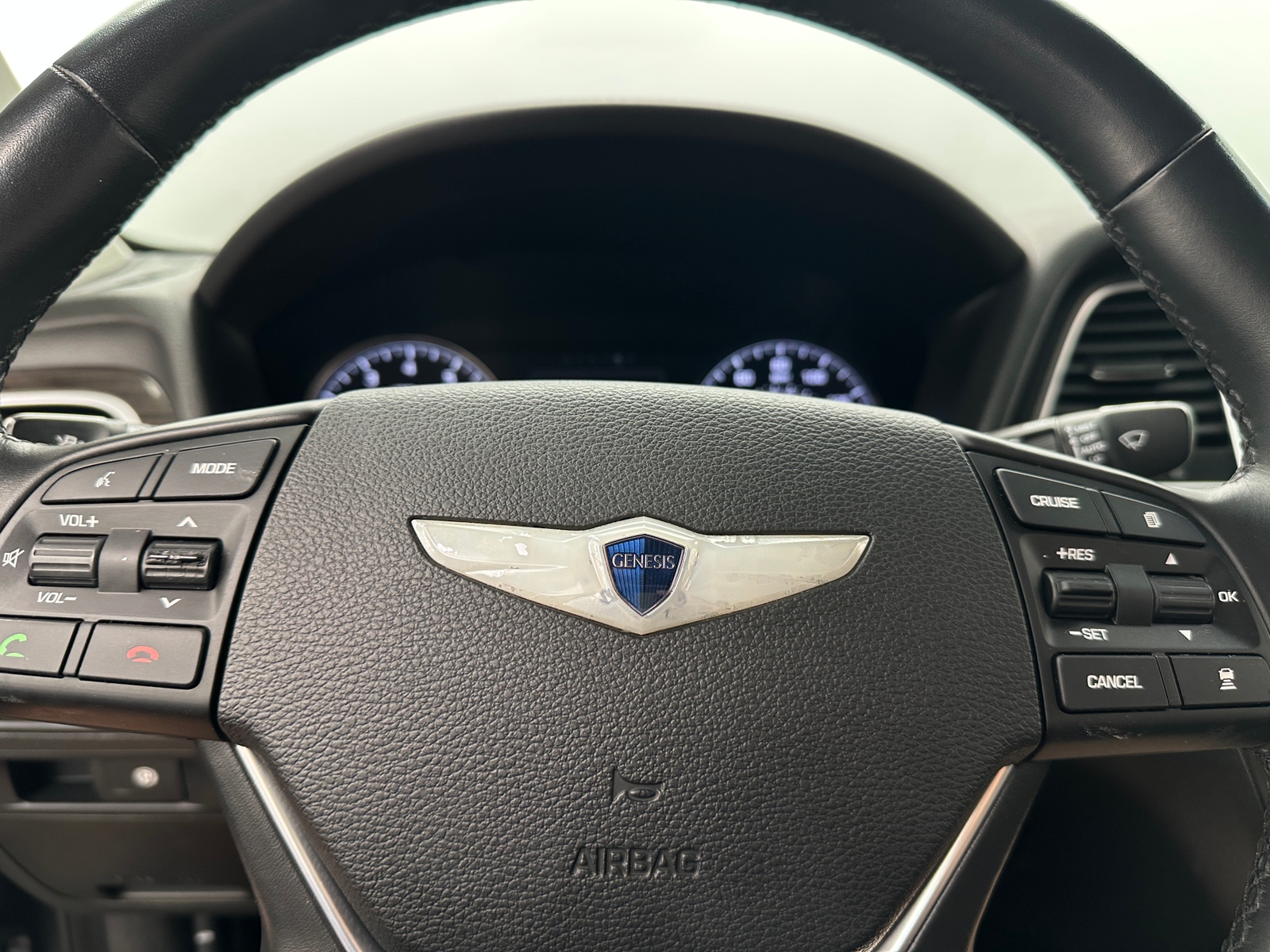 Thumbnail: 2015 Hyundai Genesis - 4