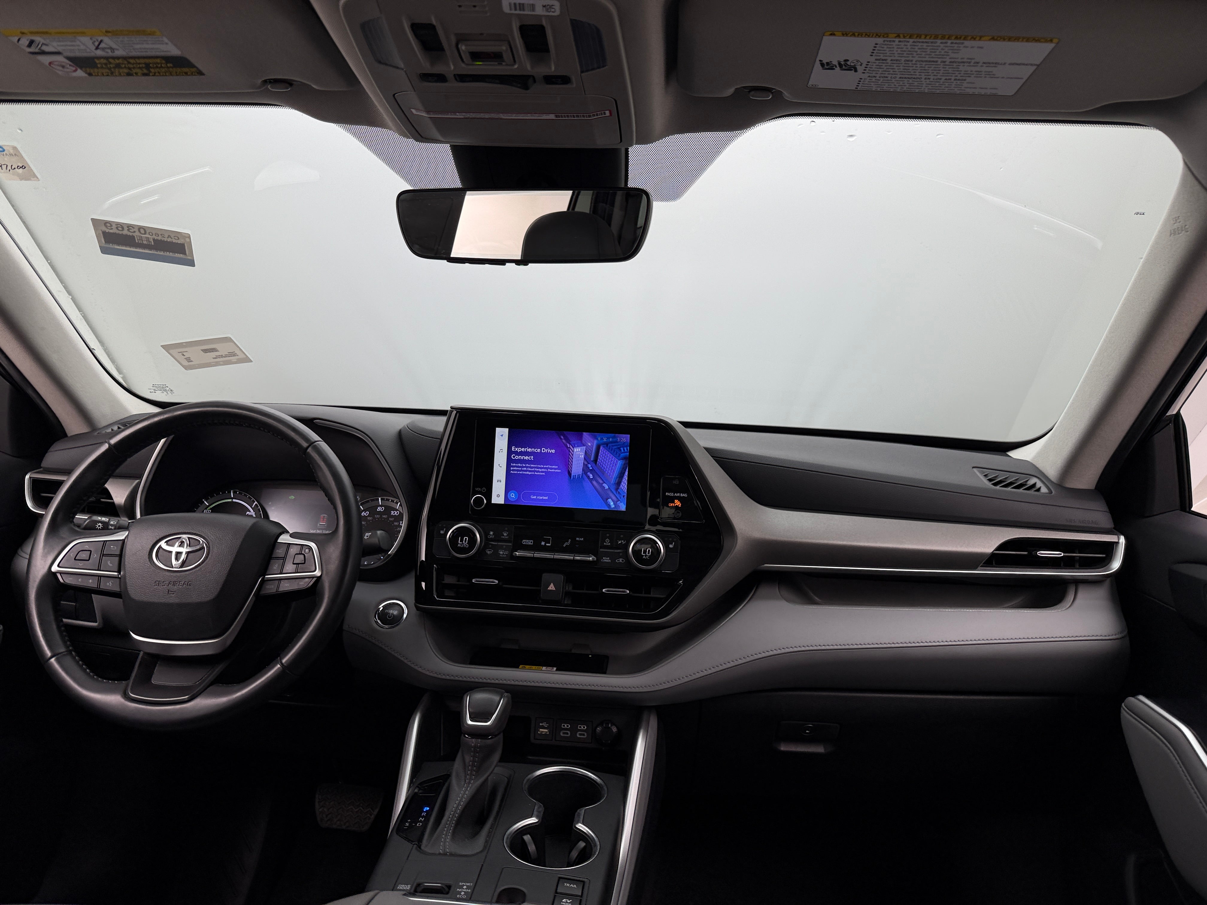 2023 Toyota Highlander XLE 2