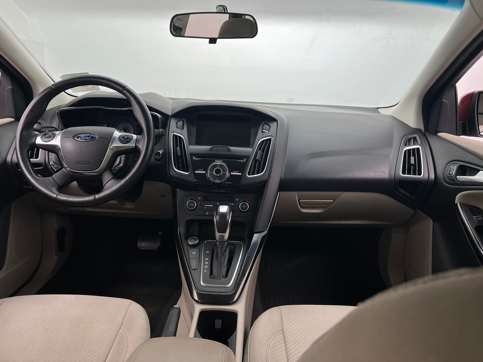 Thumbnail: 2017 Ford Focus - 3