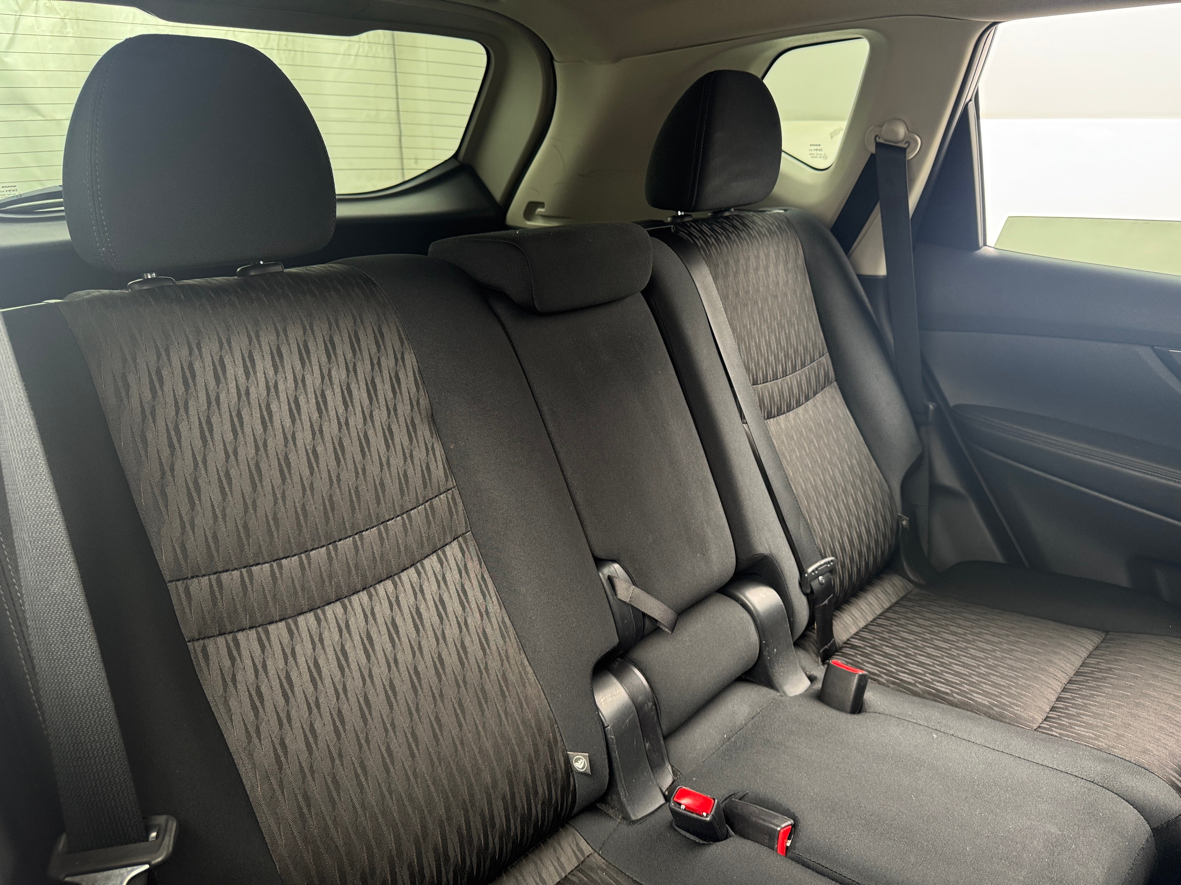2018 Nissan Rogue SV 6