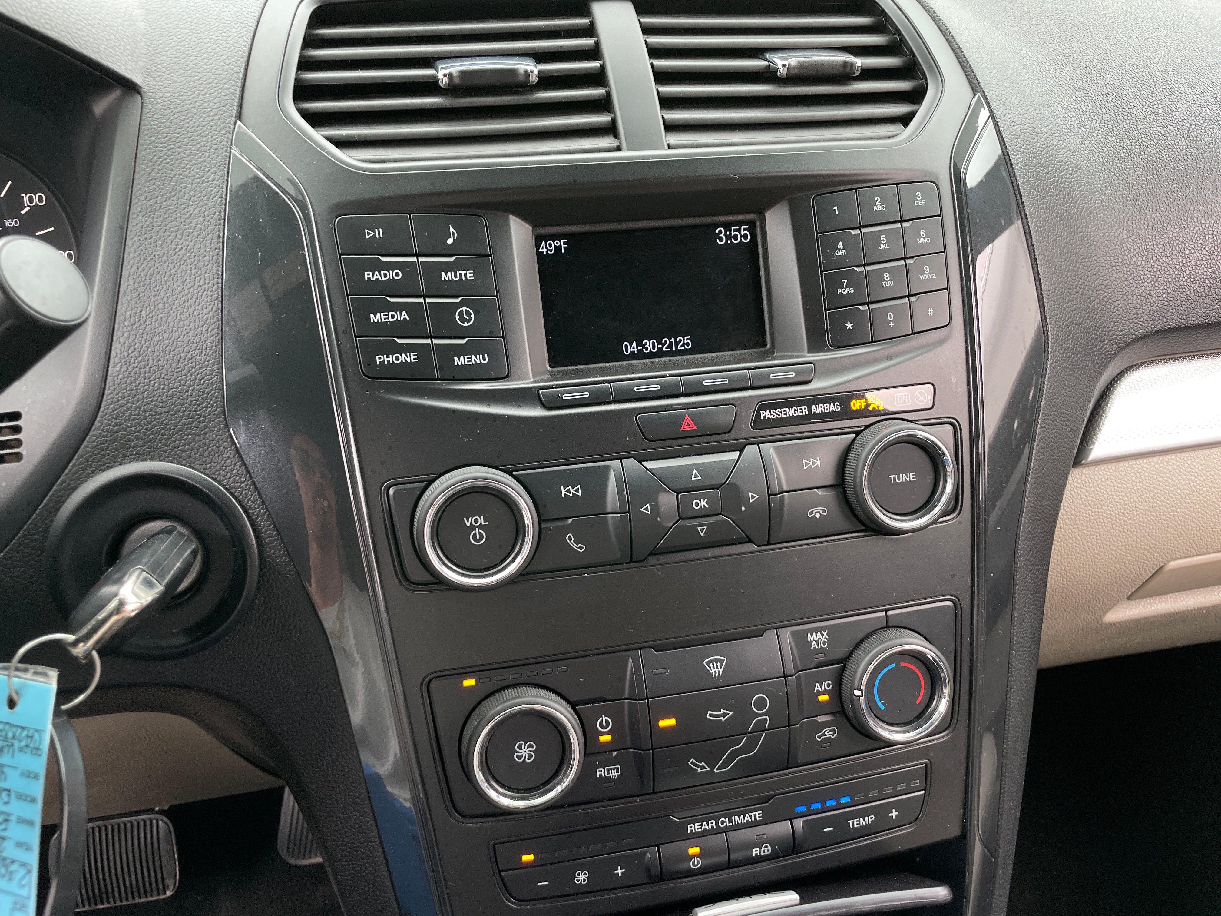 2019 Ford Explorer Base 4