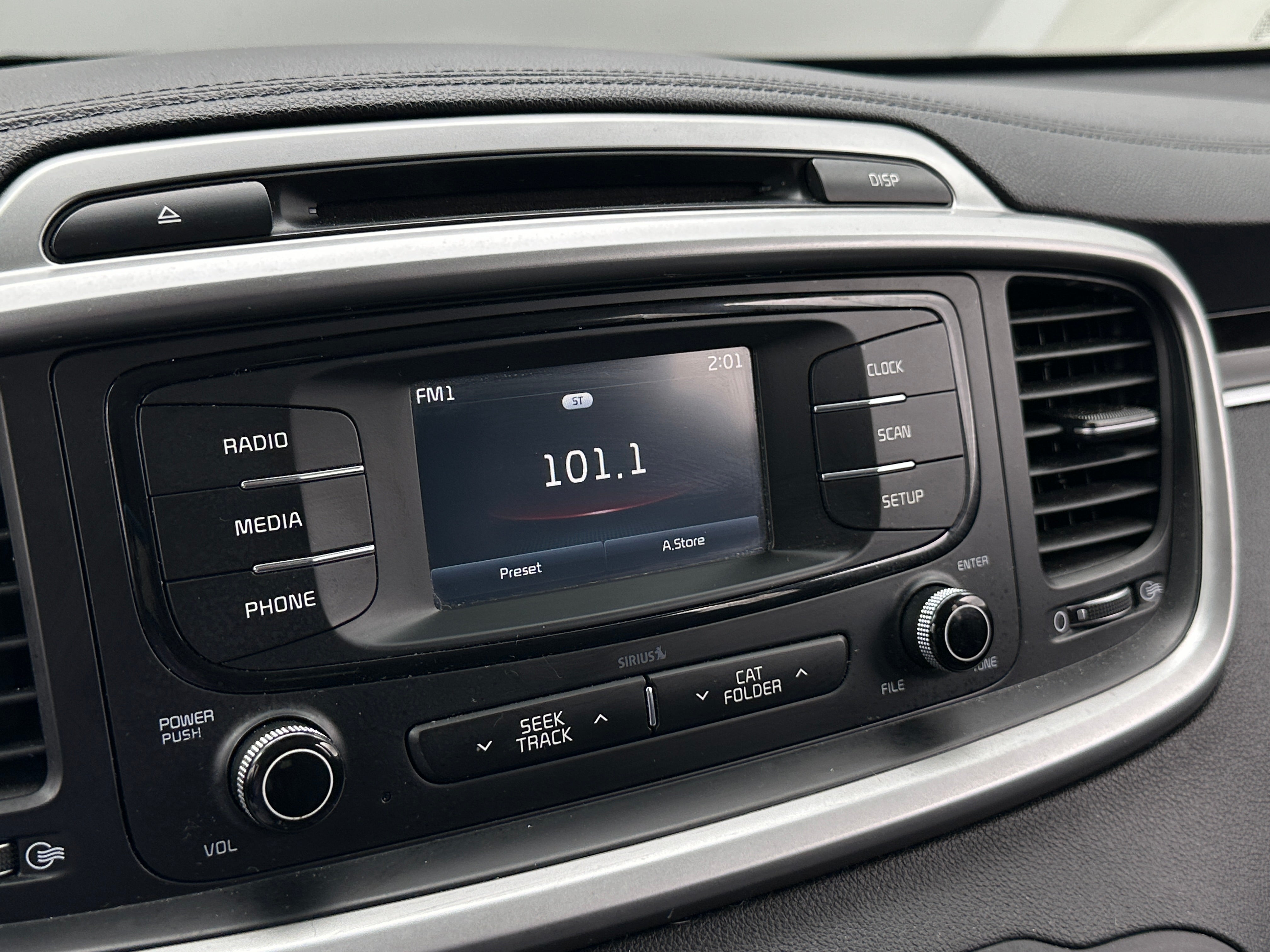 2017 Kia Sorento LX 4