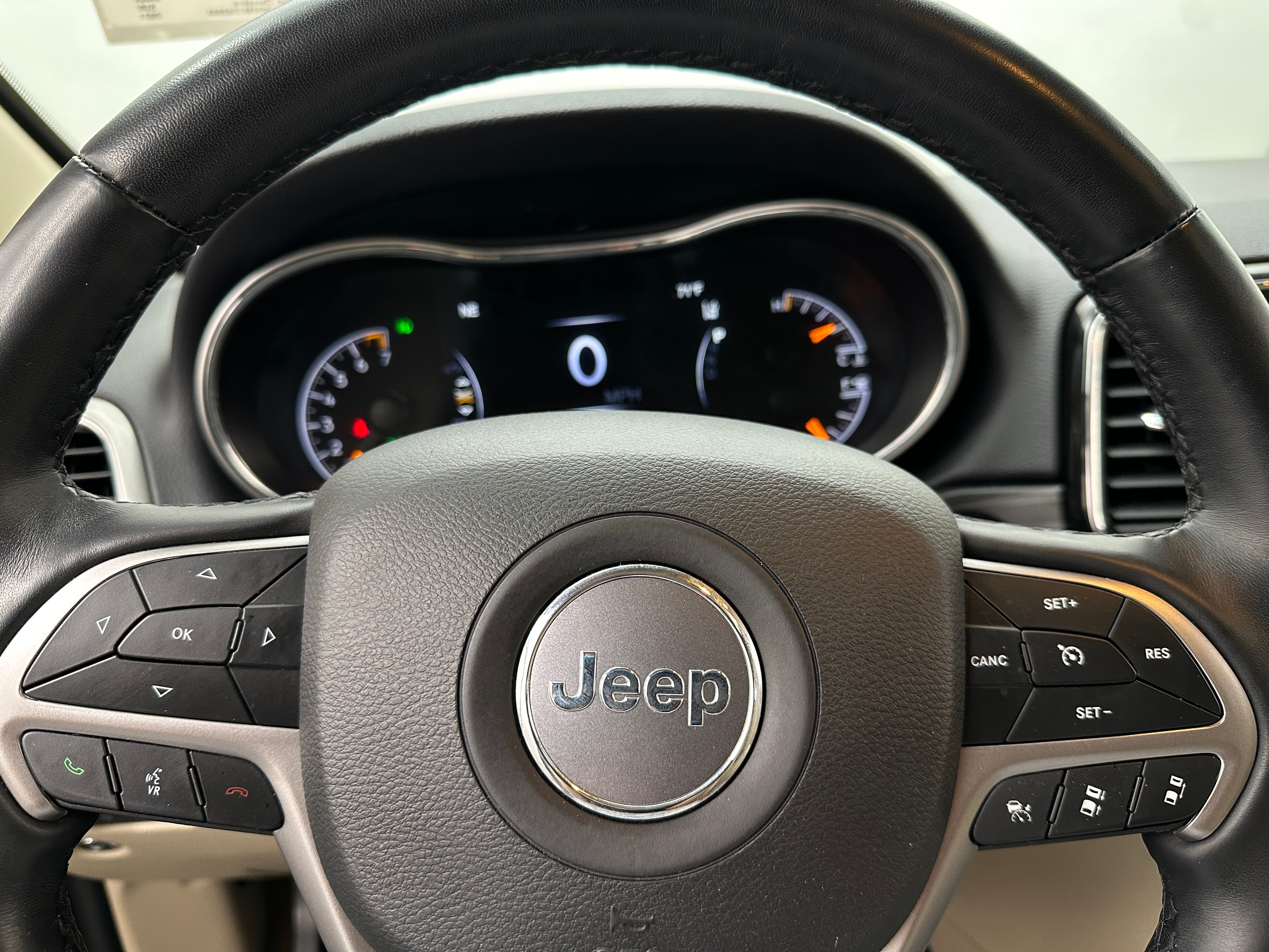 2021 Jeep Grand Cherokee Limited Edition 4