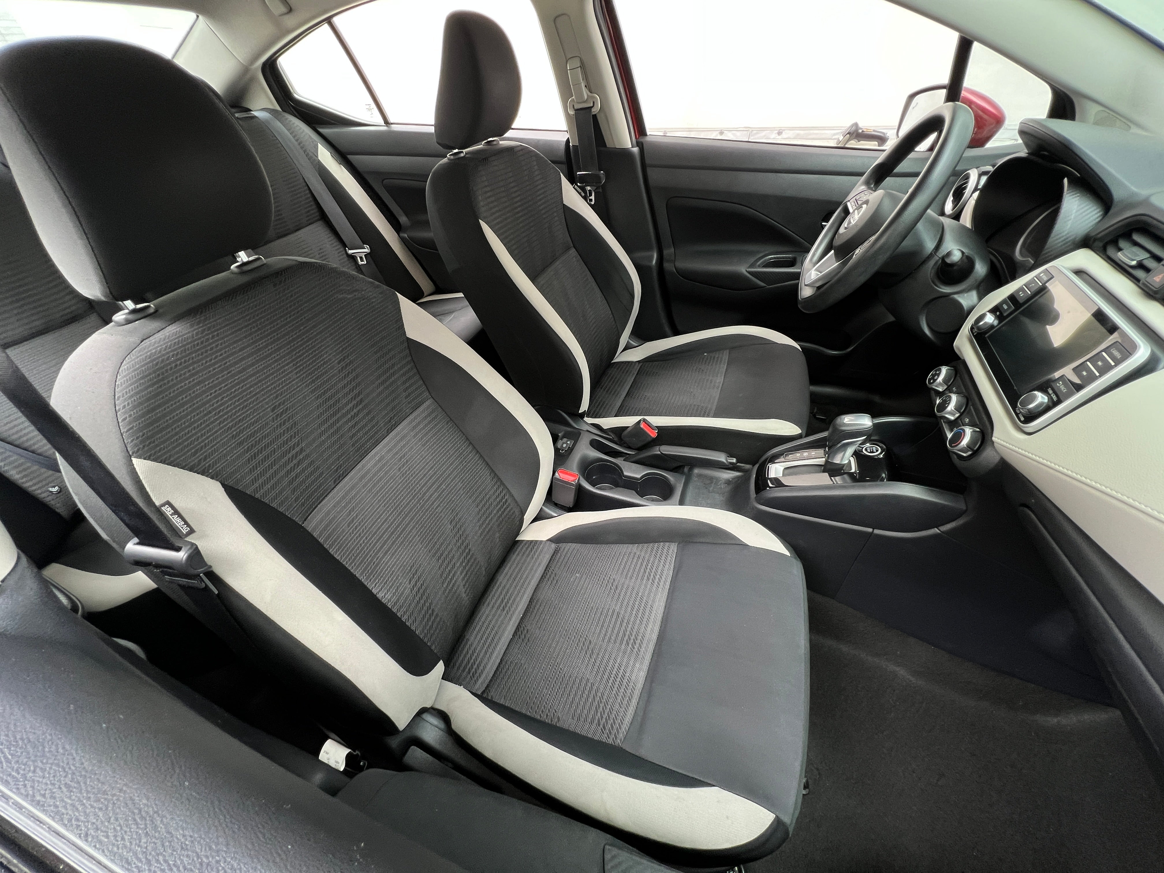 2021 Nissan Versa SV 2
