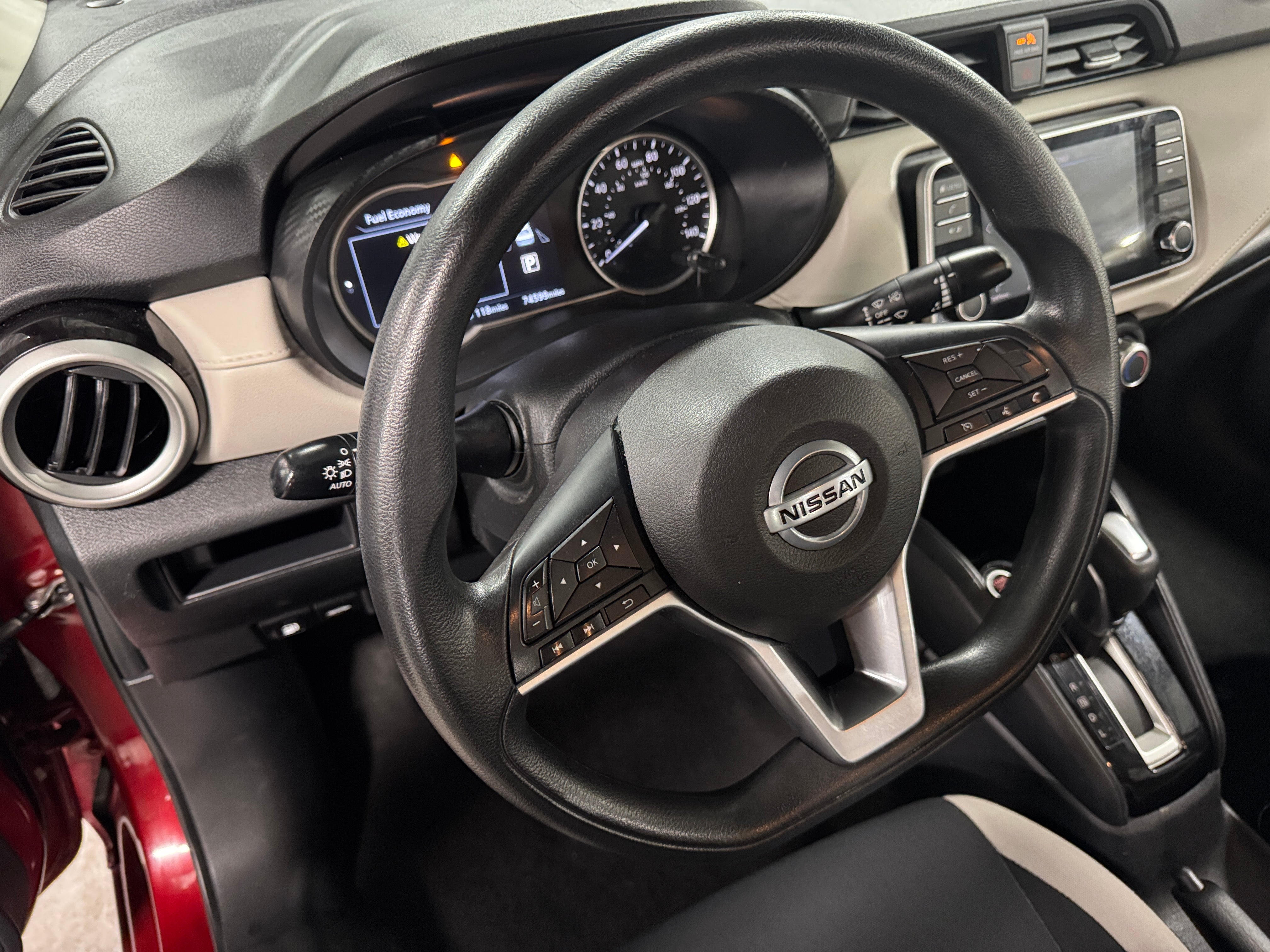 2021 Nissan Versa SV 5