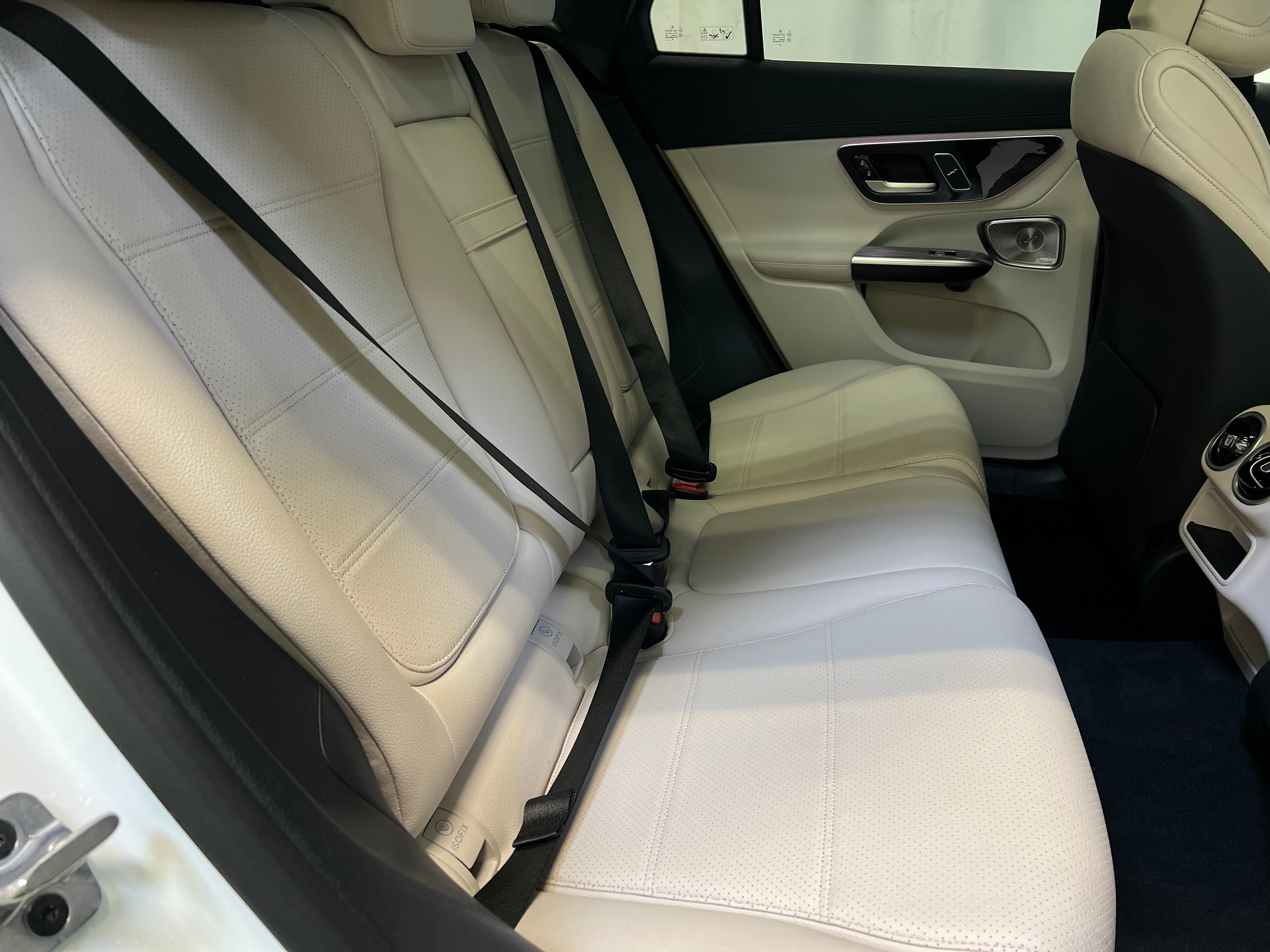 2024 Mercedes-Benz GLC 300 5