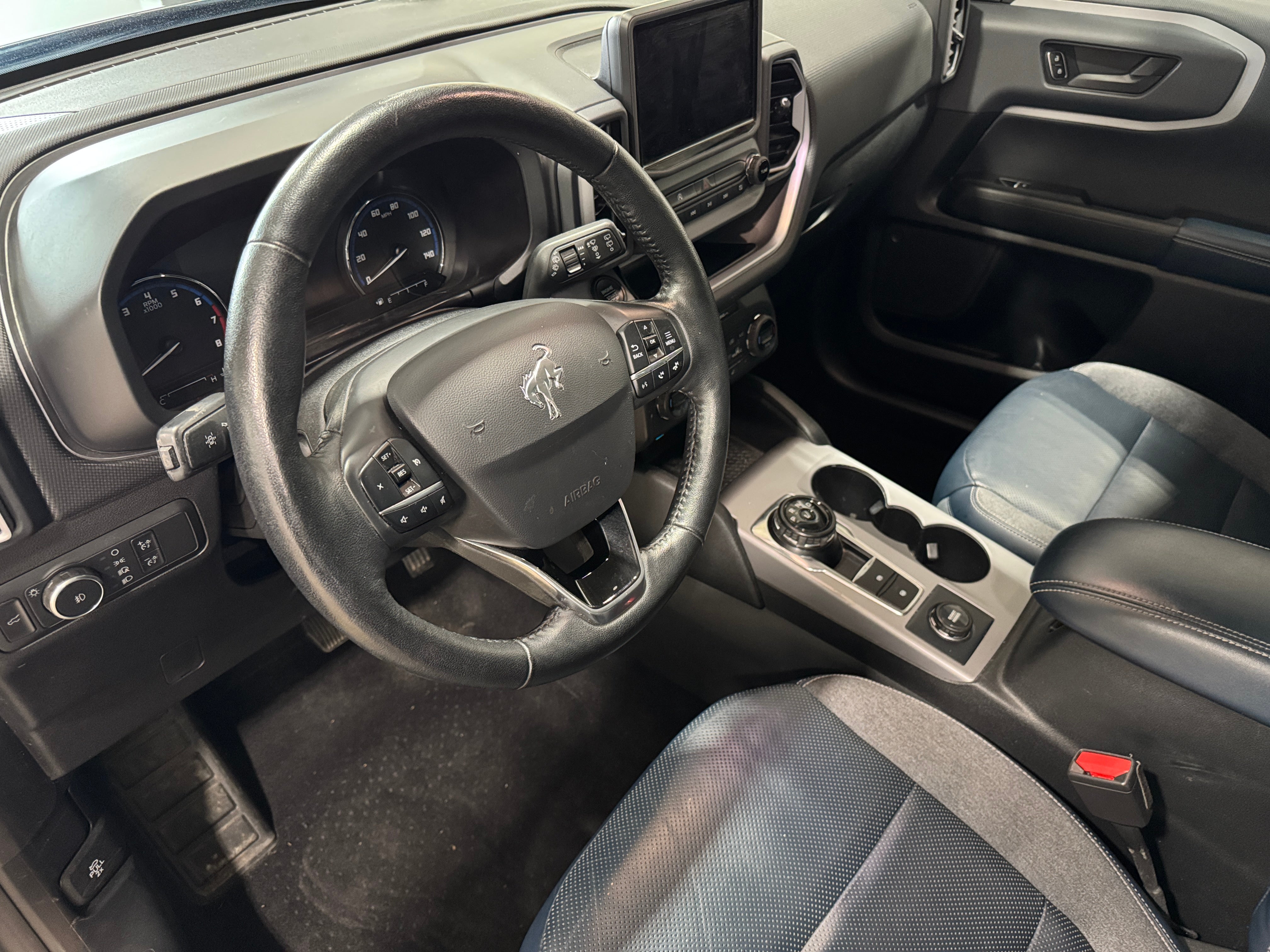 2021 Ford Bronco Sport Outer Banks 2