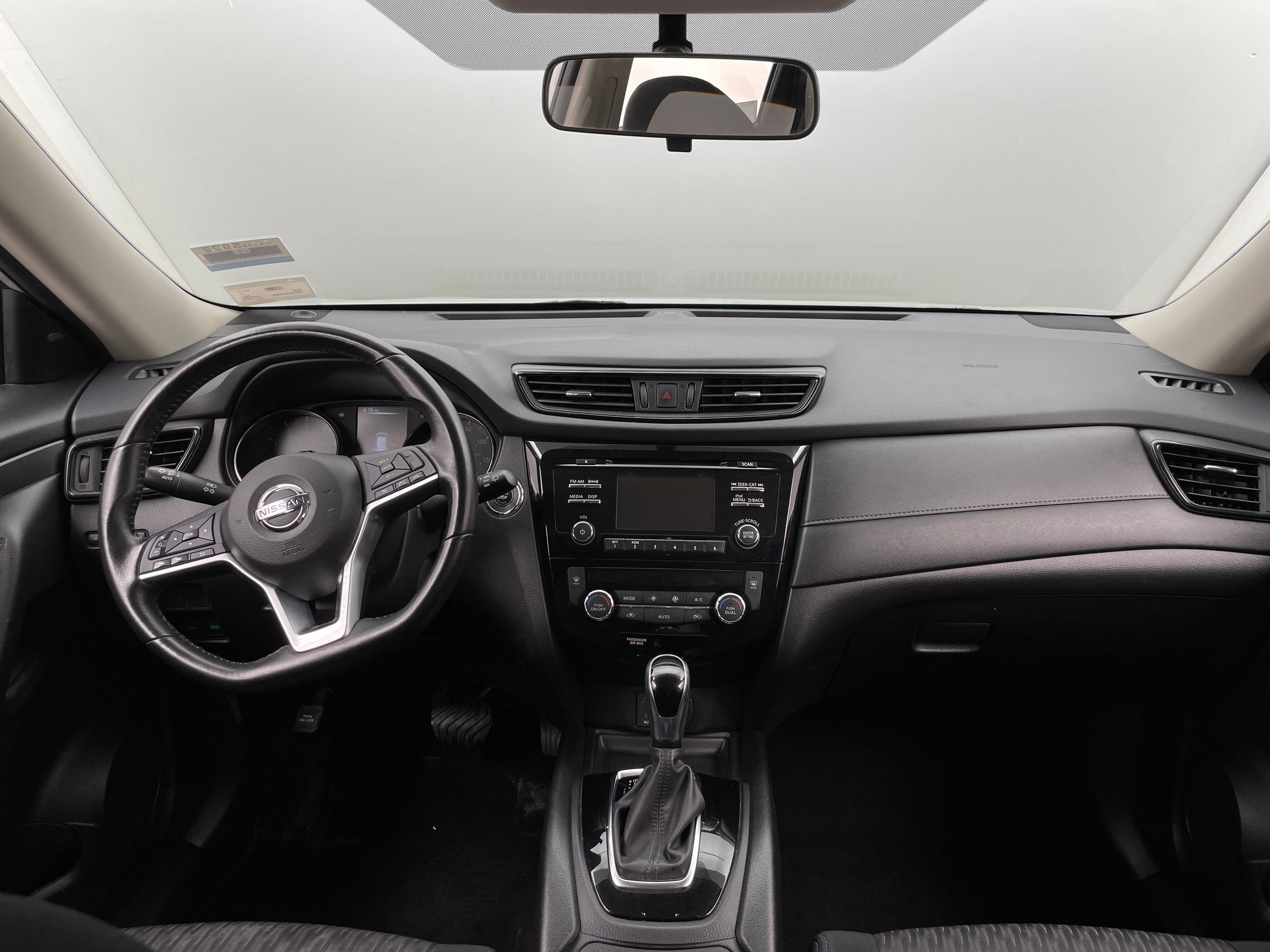 2017 Nissan Rogue SV 2