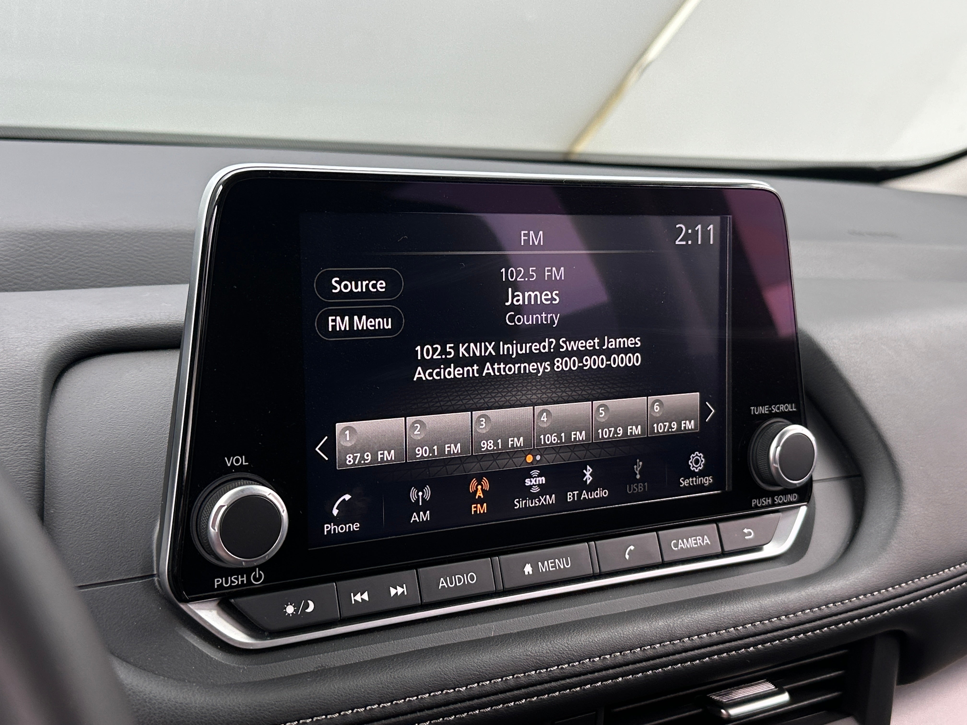 2025 Nissan Rogue SV 4