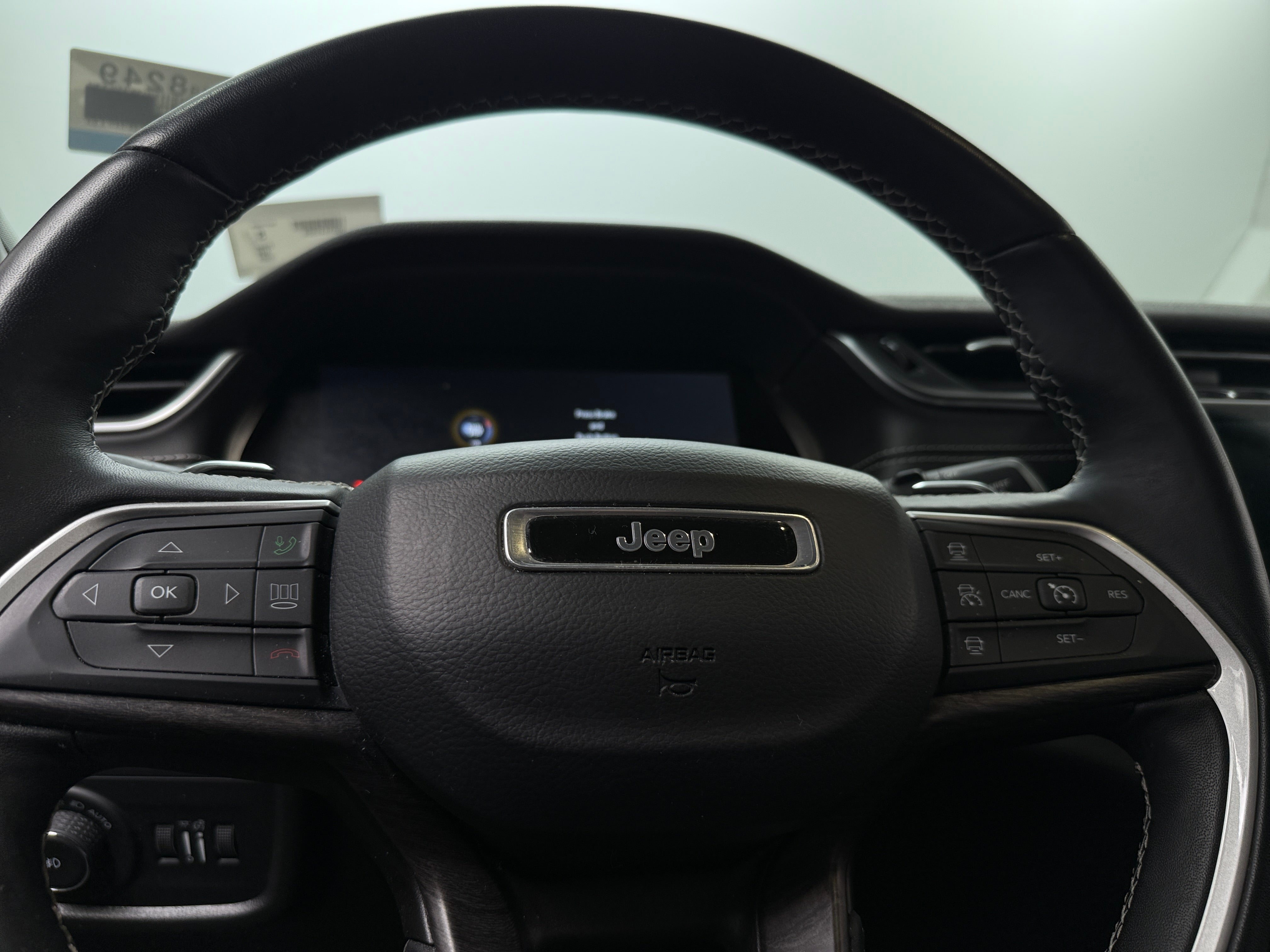 2022 Jeep Grand Cherokee L Limited Edition 4