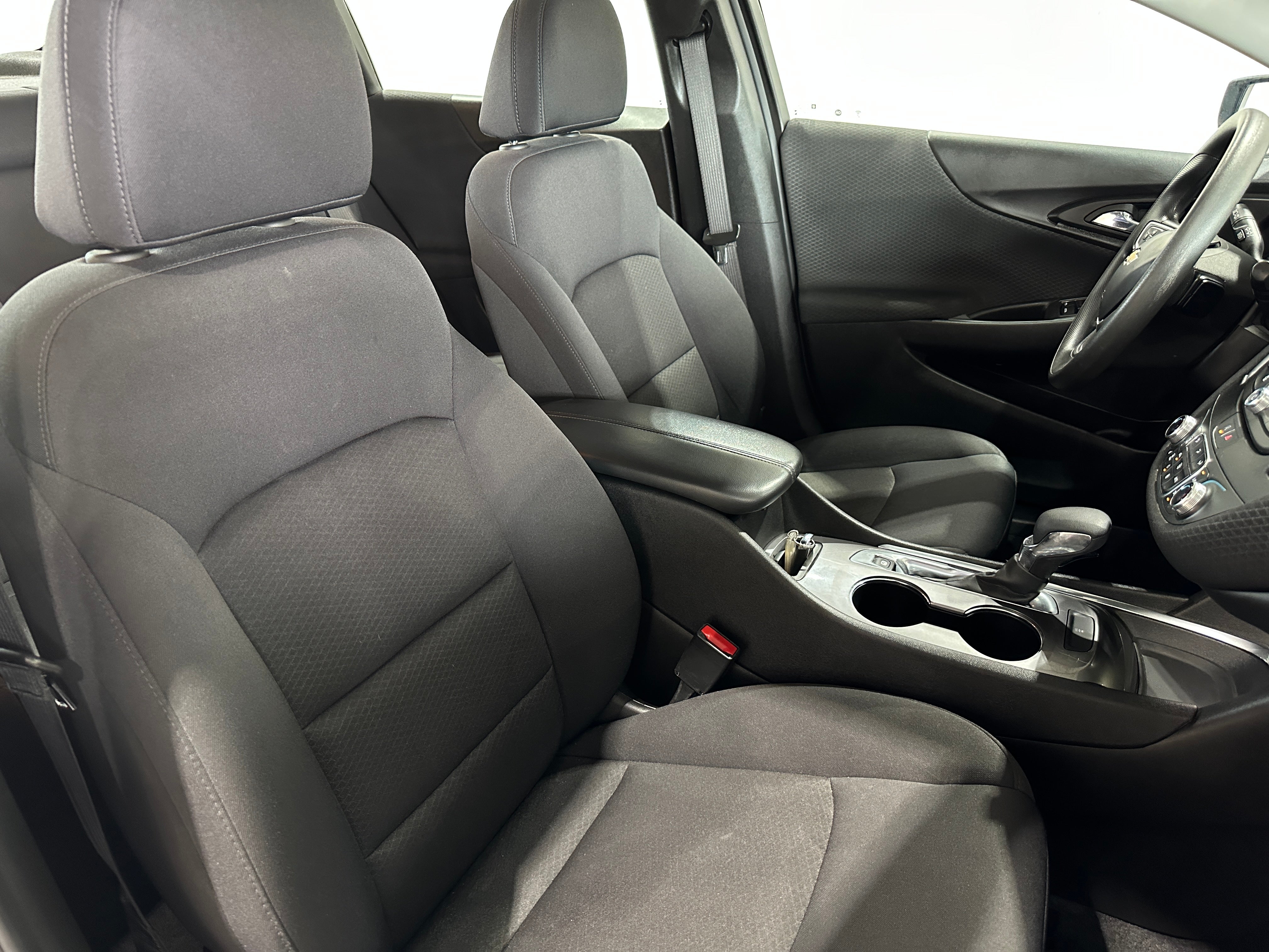 2023 Chevrolet Malibu LT 2