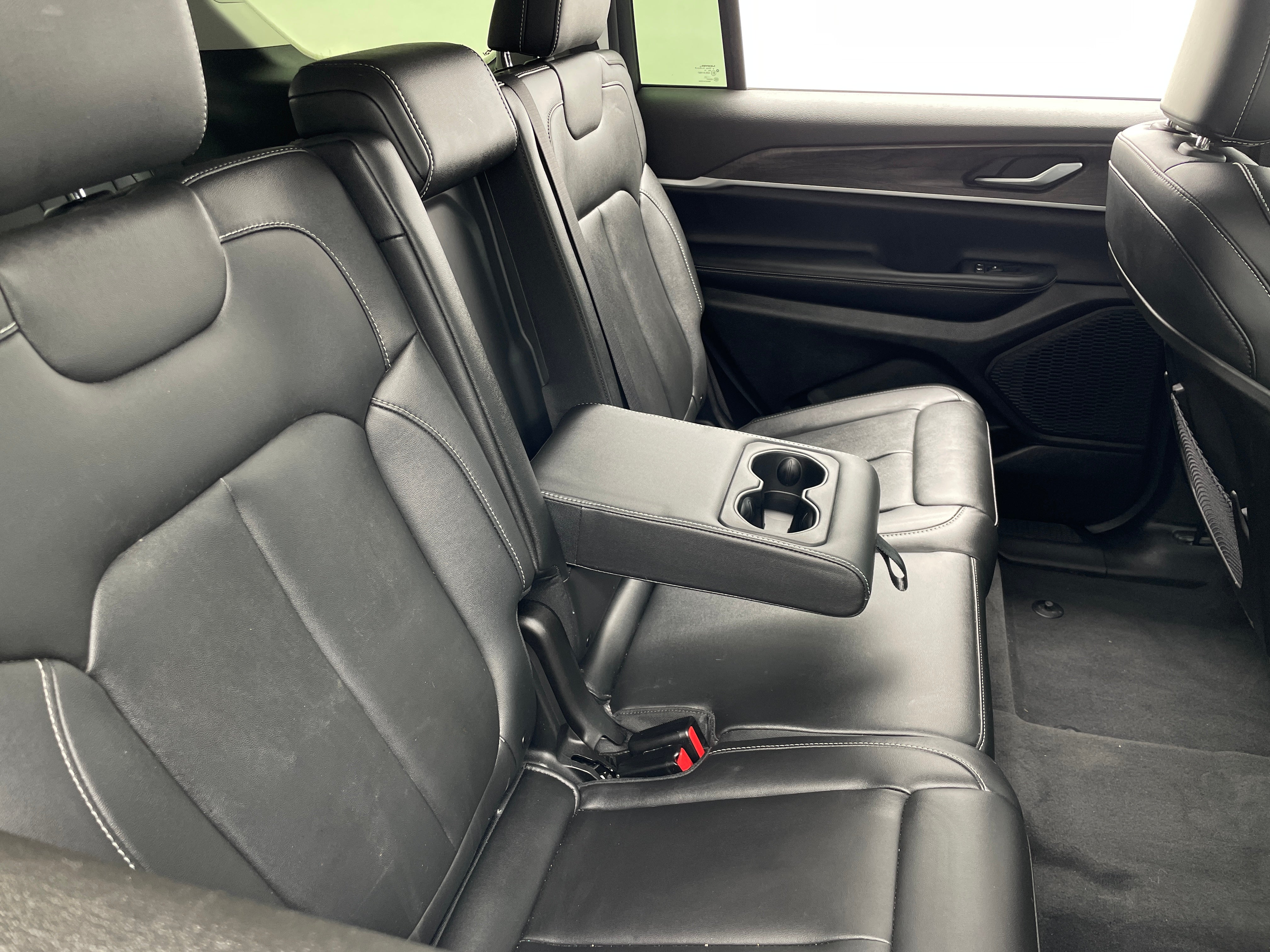 2023 Jeep Grand Cherokee L Limited Edition 5