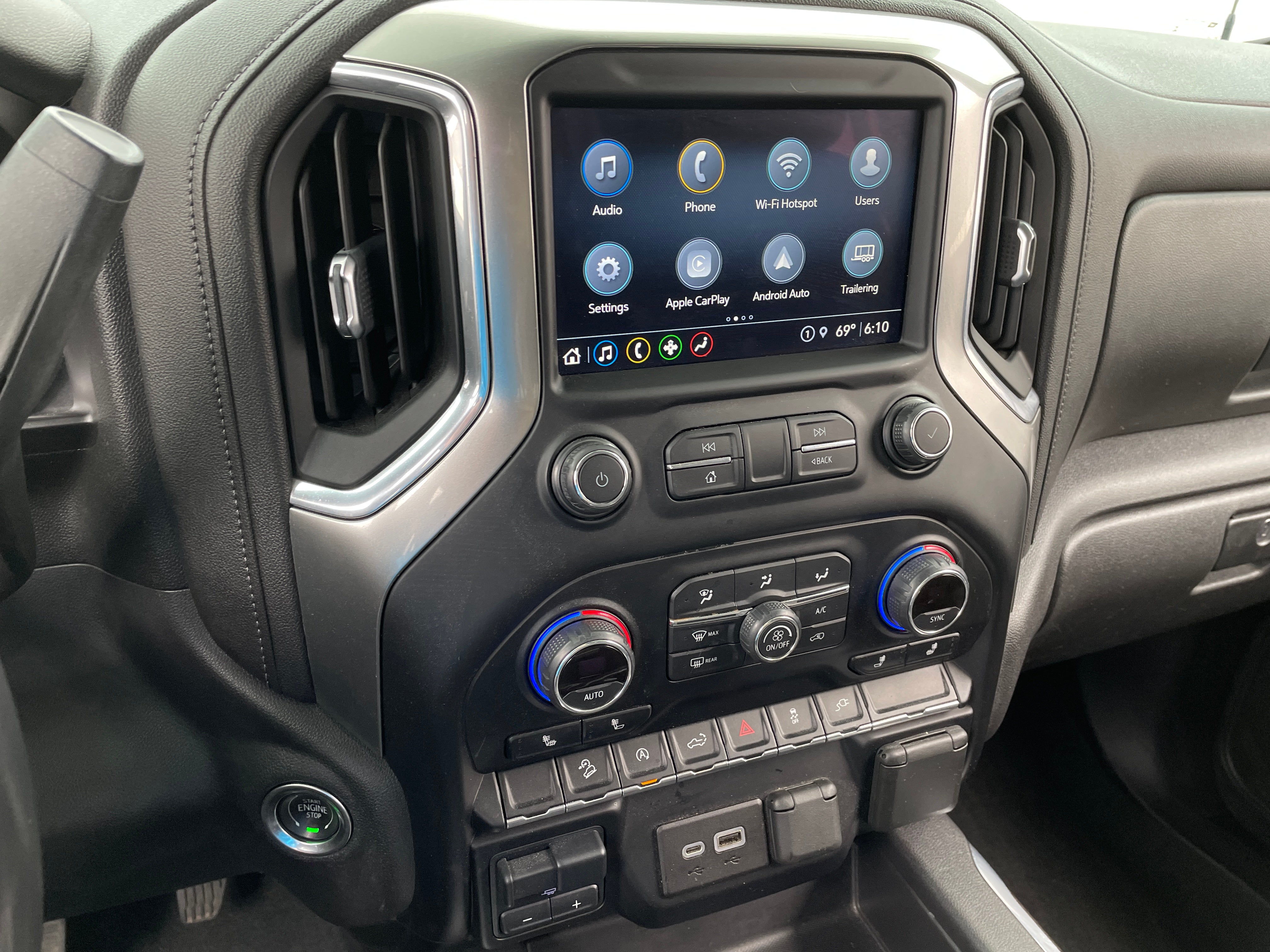 2021 Chevrolet Silverado 1500 RST 4