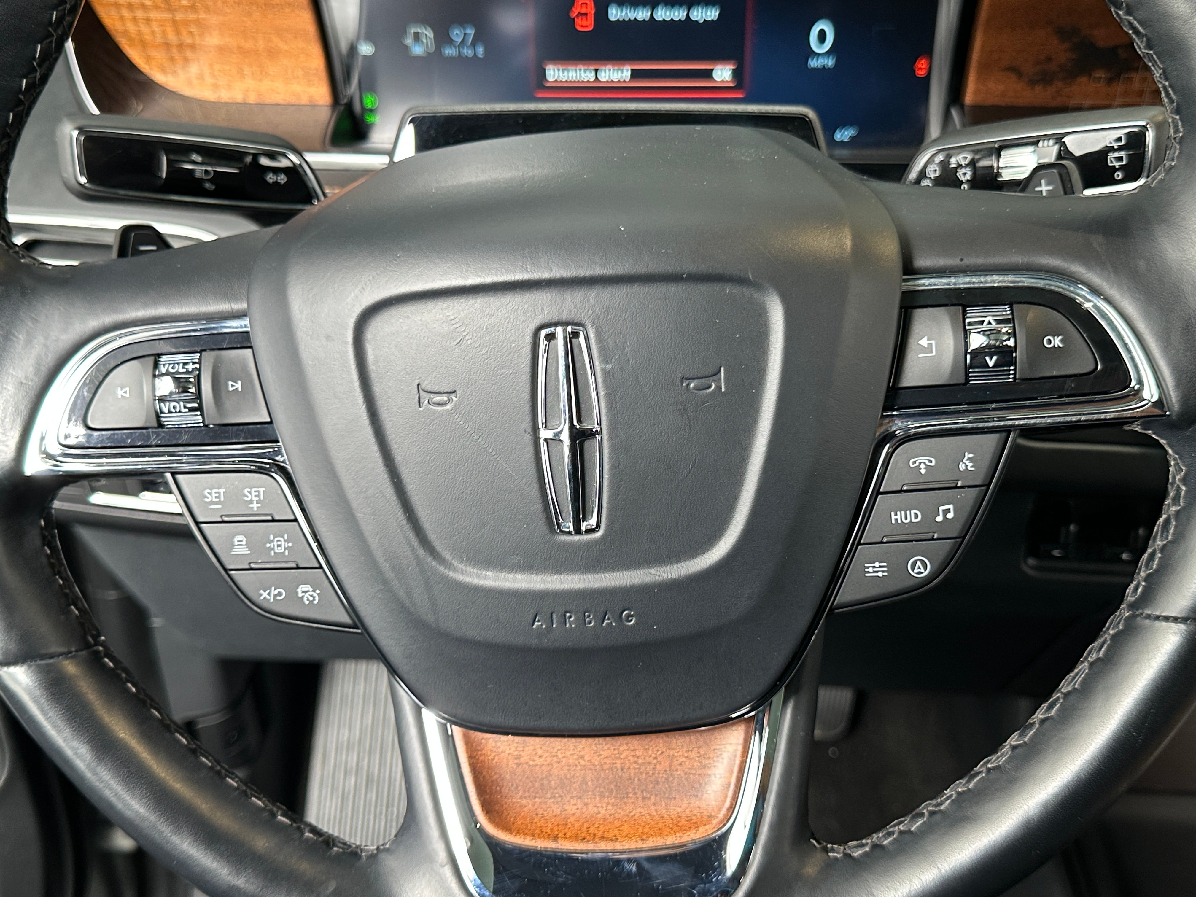 2022 Lincoln Navigator L Black Label 4
