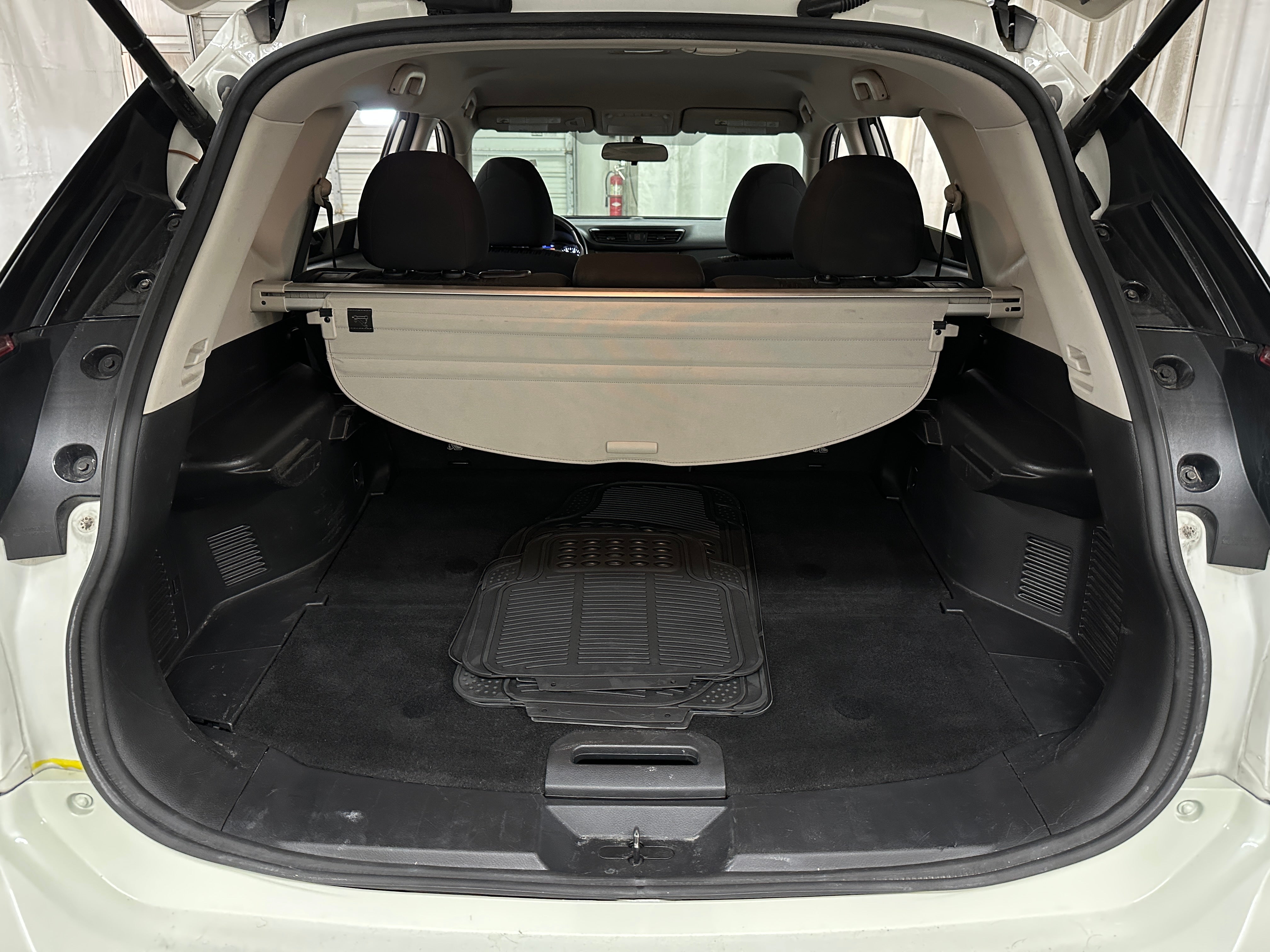 2018 Nissan Rogue SV 7