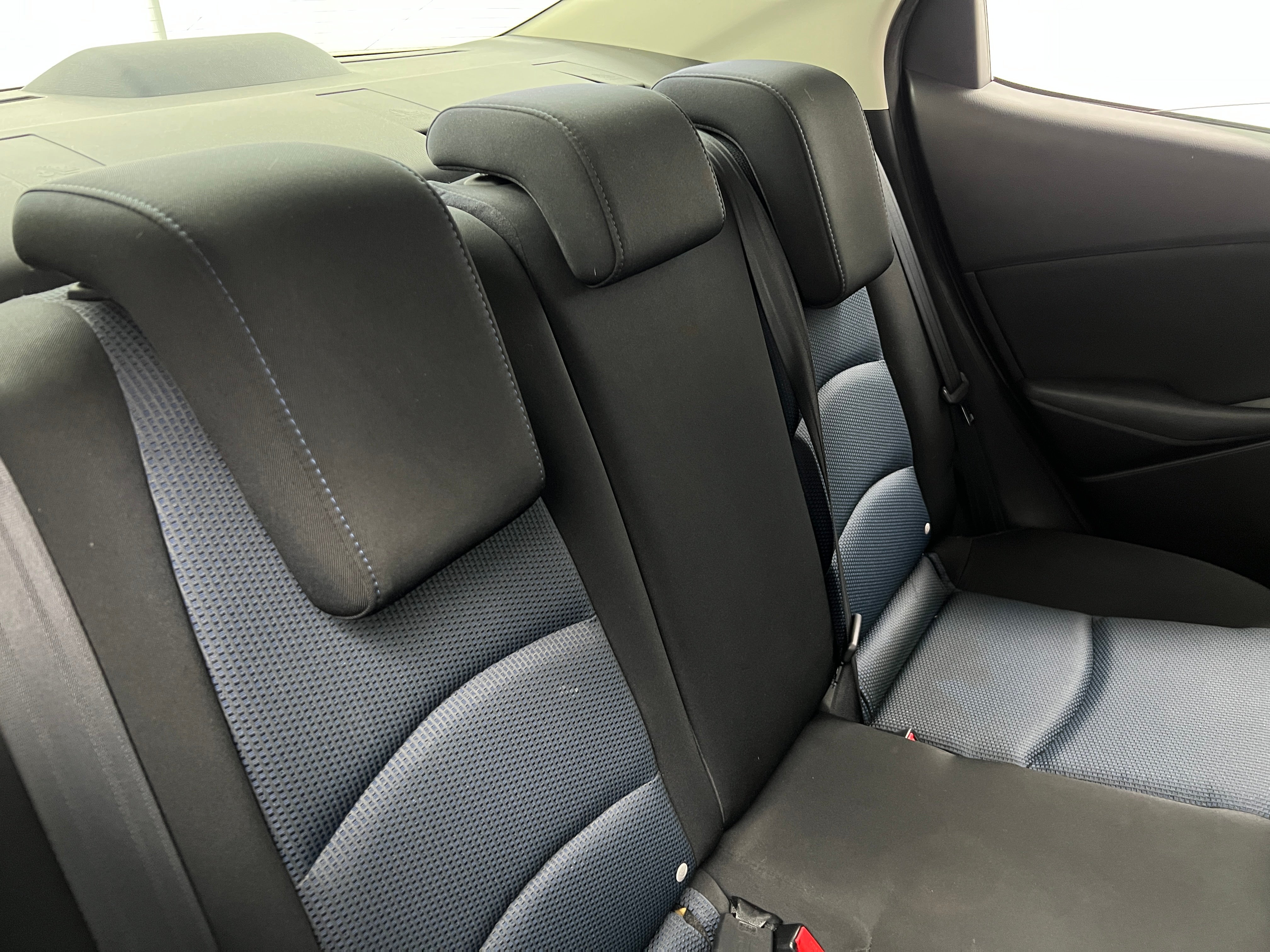 2017 Toyota Yaris iA Base 6