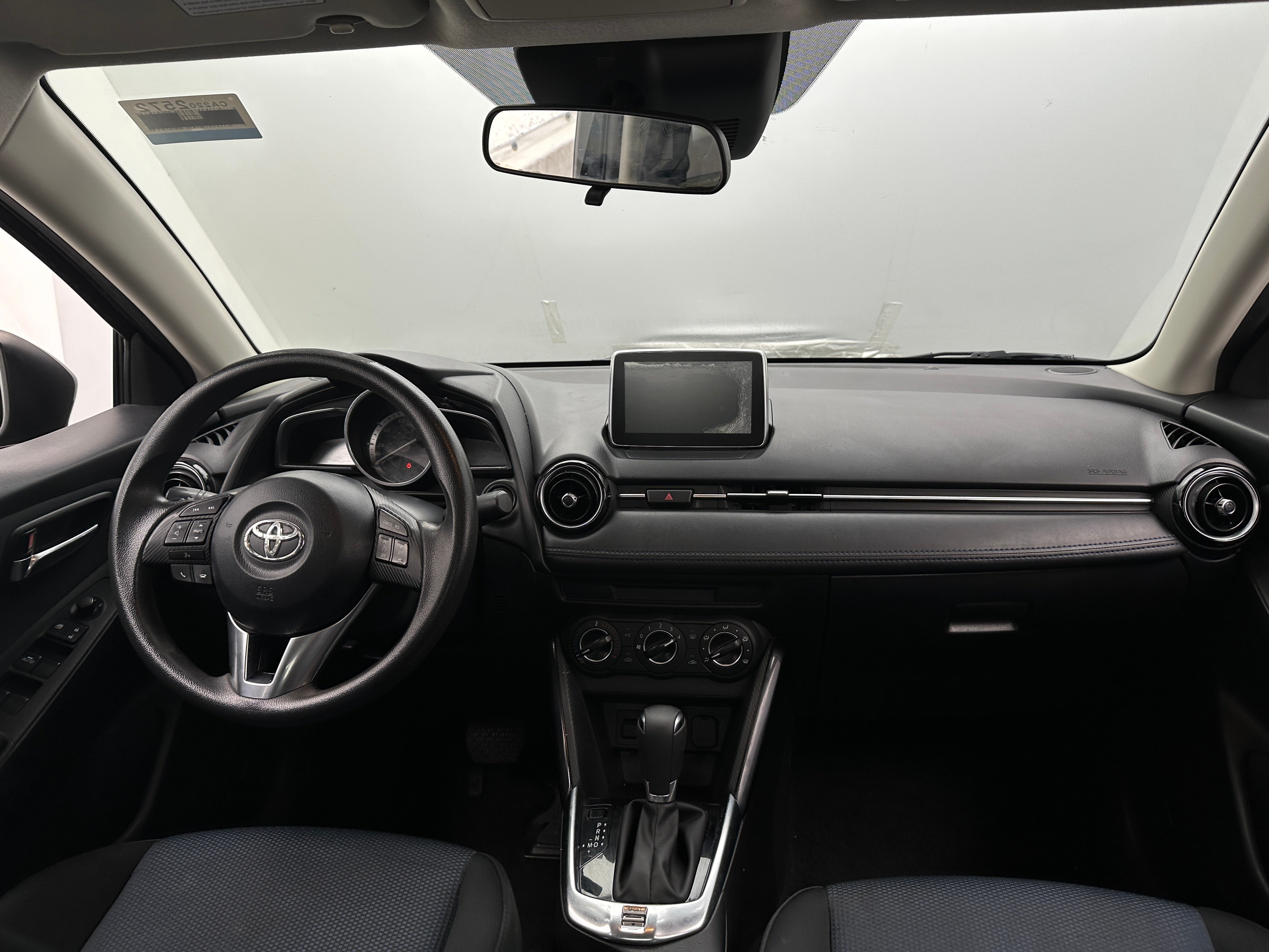 2017 Toyota Yaris iA Base 3