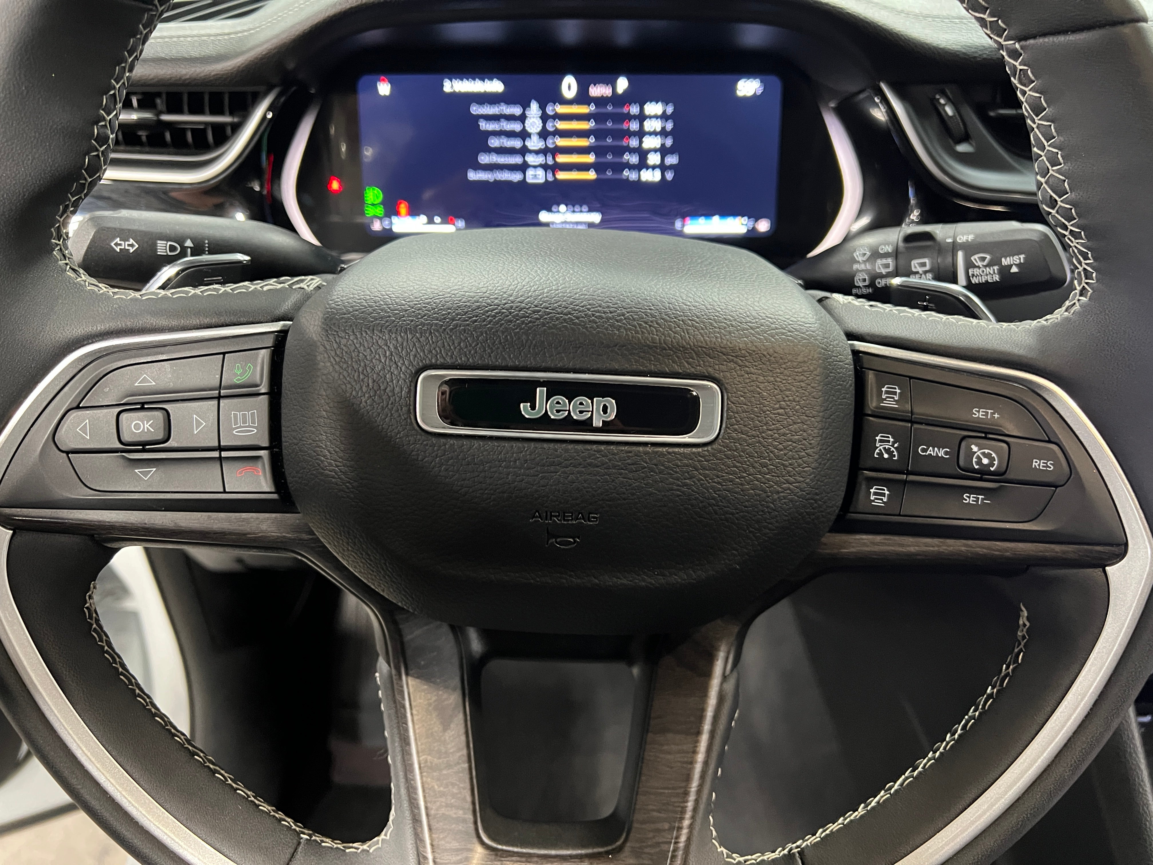 2023 Jeep Grand Cherokee L Limited Edition 4