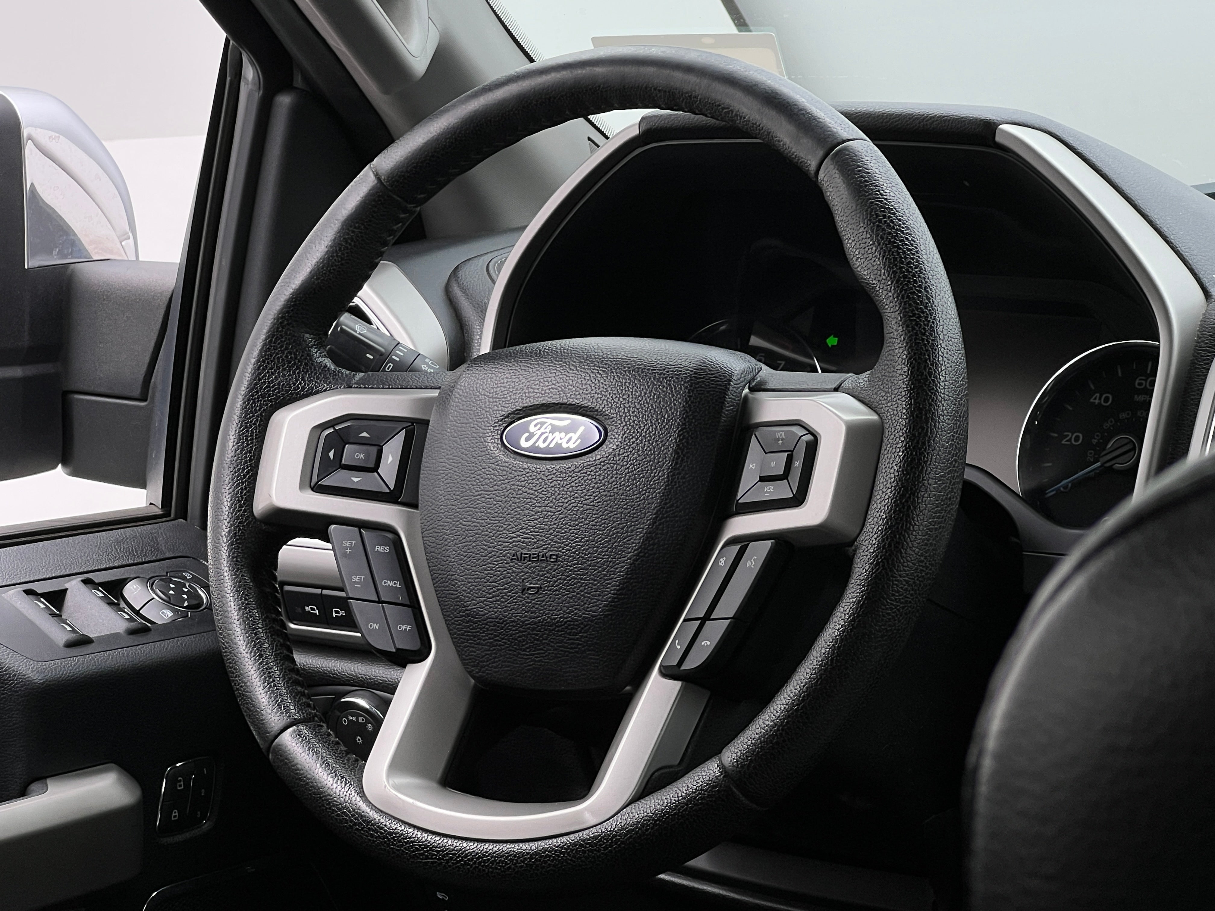 2016 Ford Econoline E-150 4
