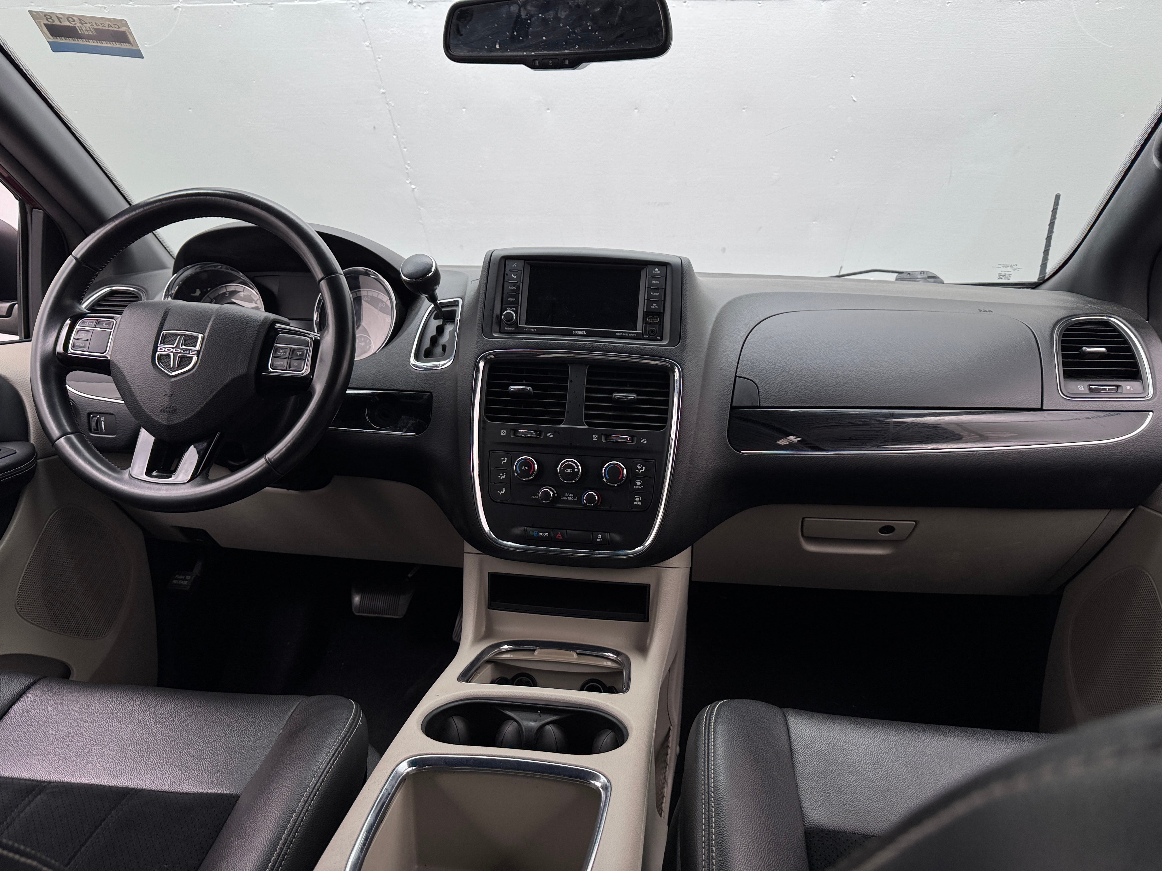 2018 Dodge Grand Caravan SXT 2