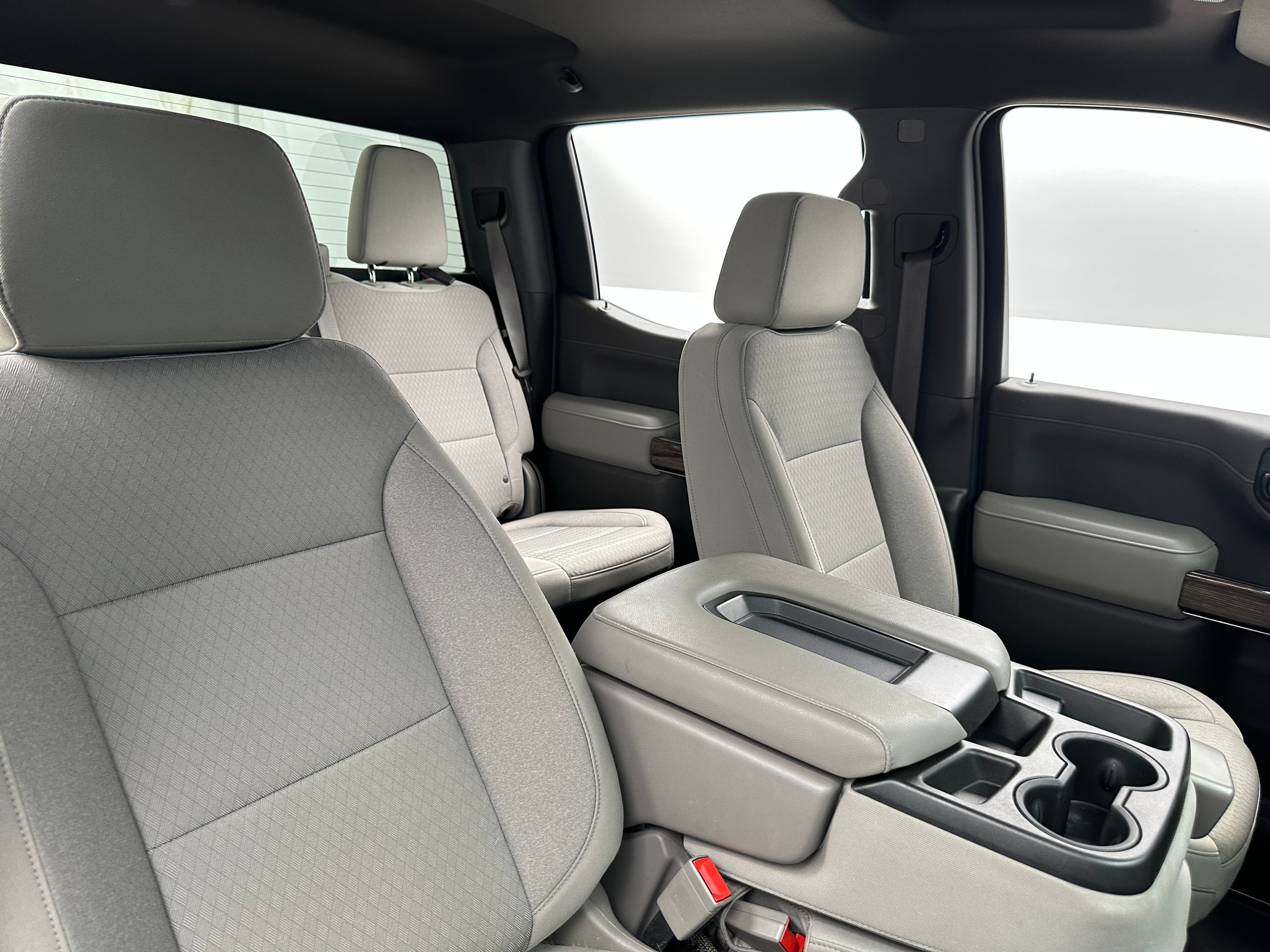2021 GMC Sierra 1500 SLE 2