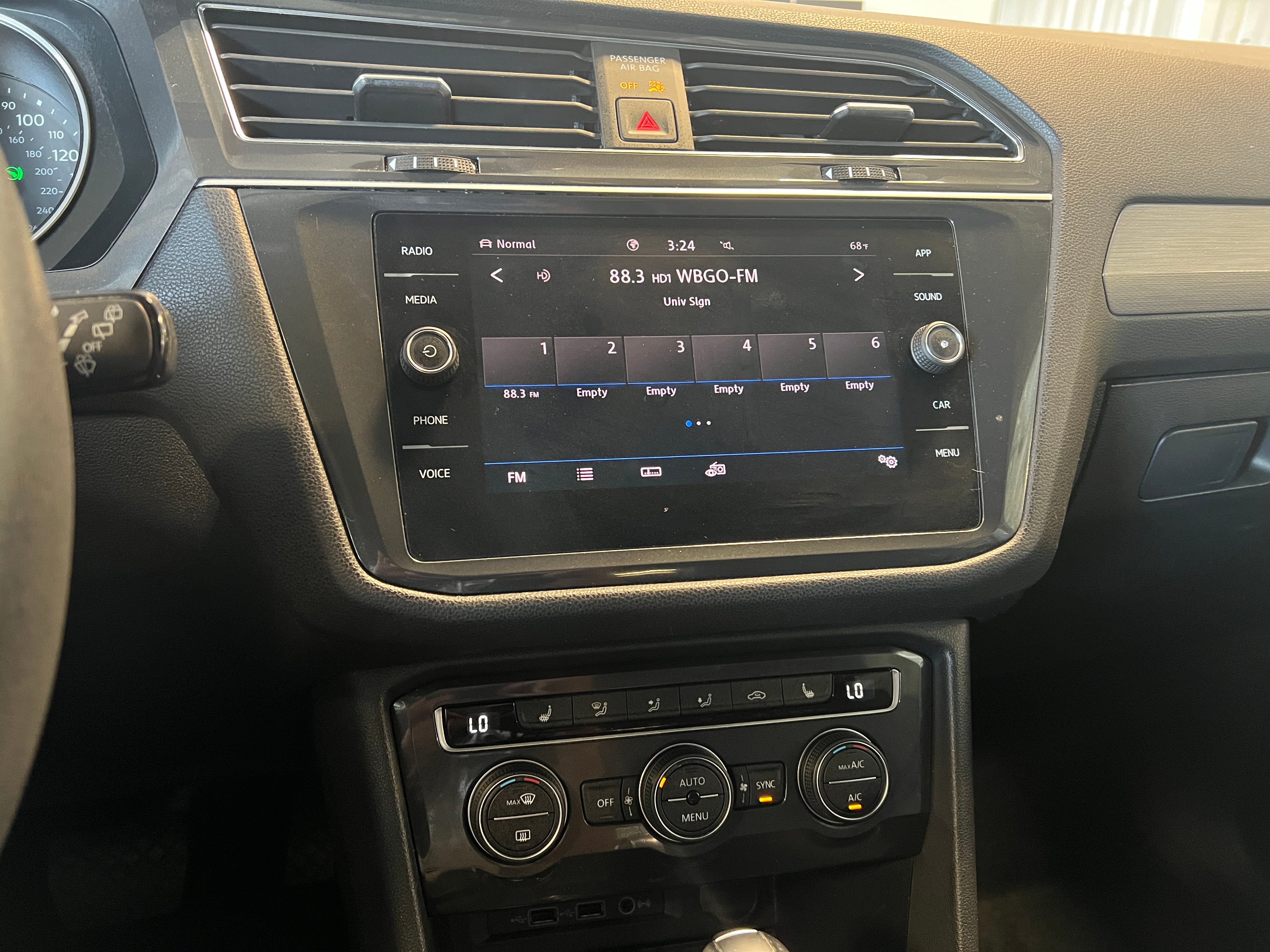 2020 Volkswagen Tiguan SE 3