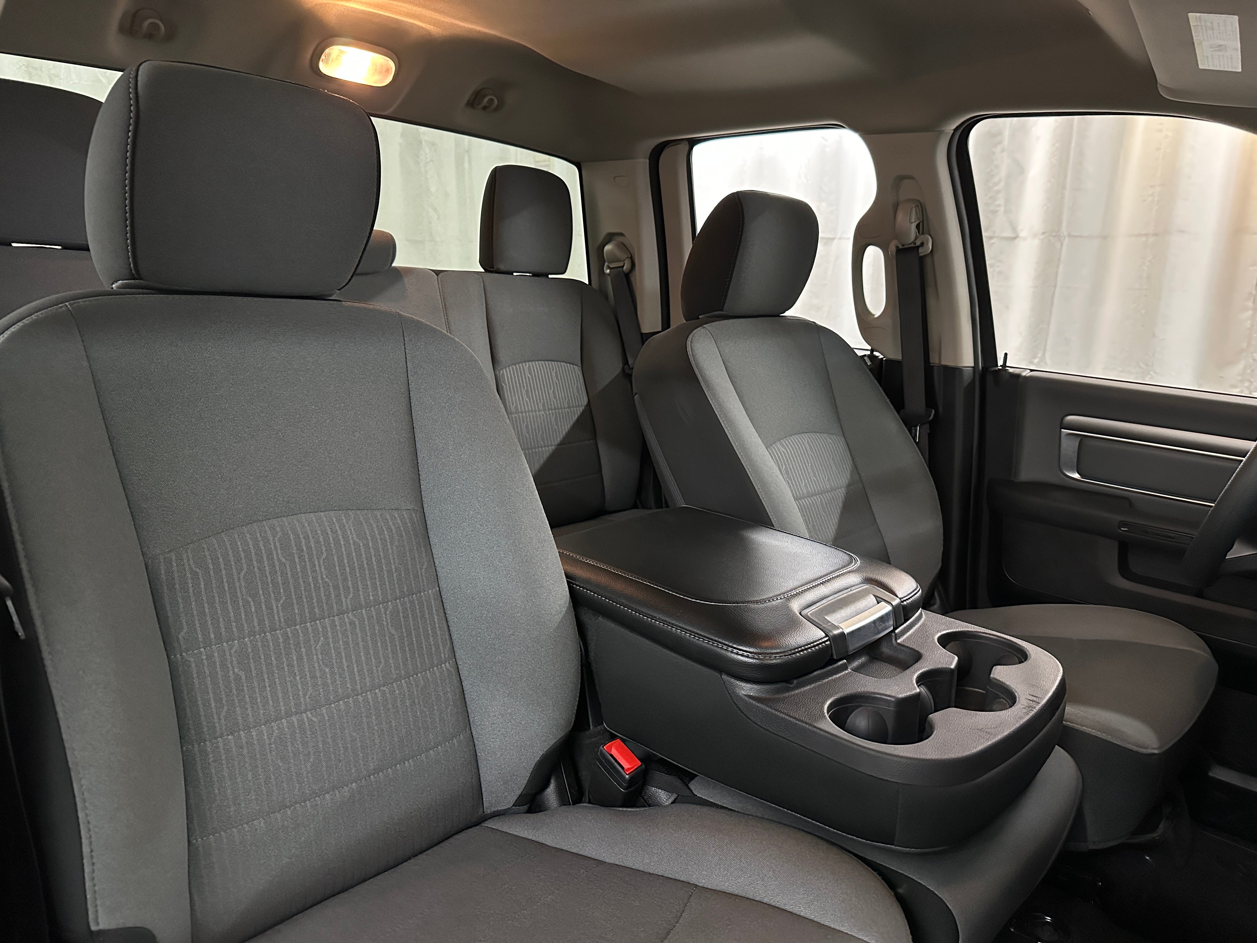 2024 RAM 1500 Classic SLT 2