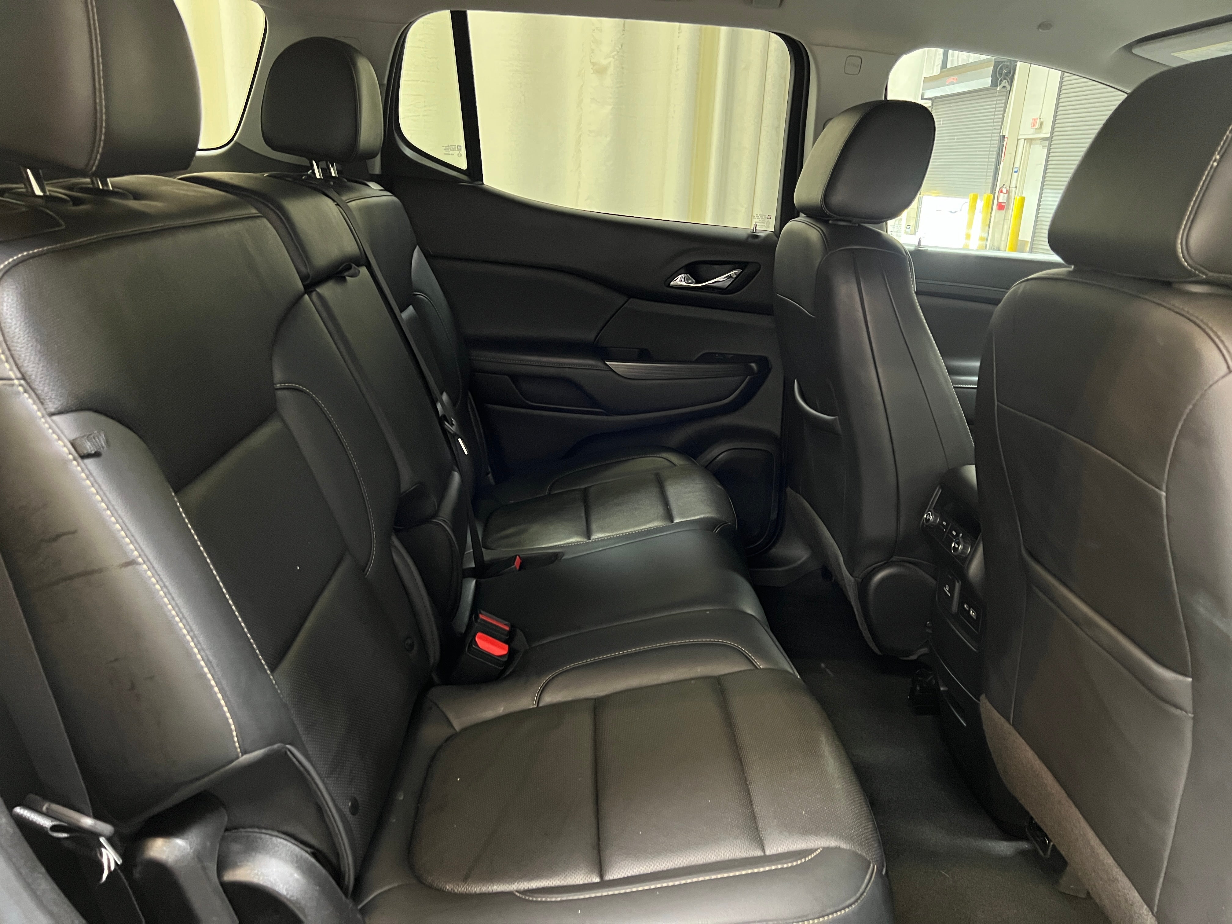 2023 GMC Acadia SLT 6