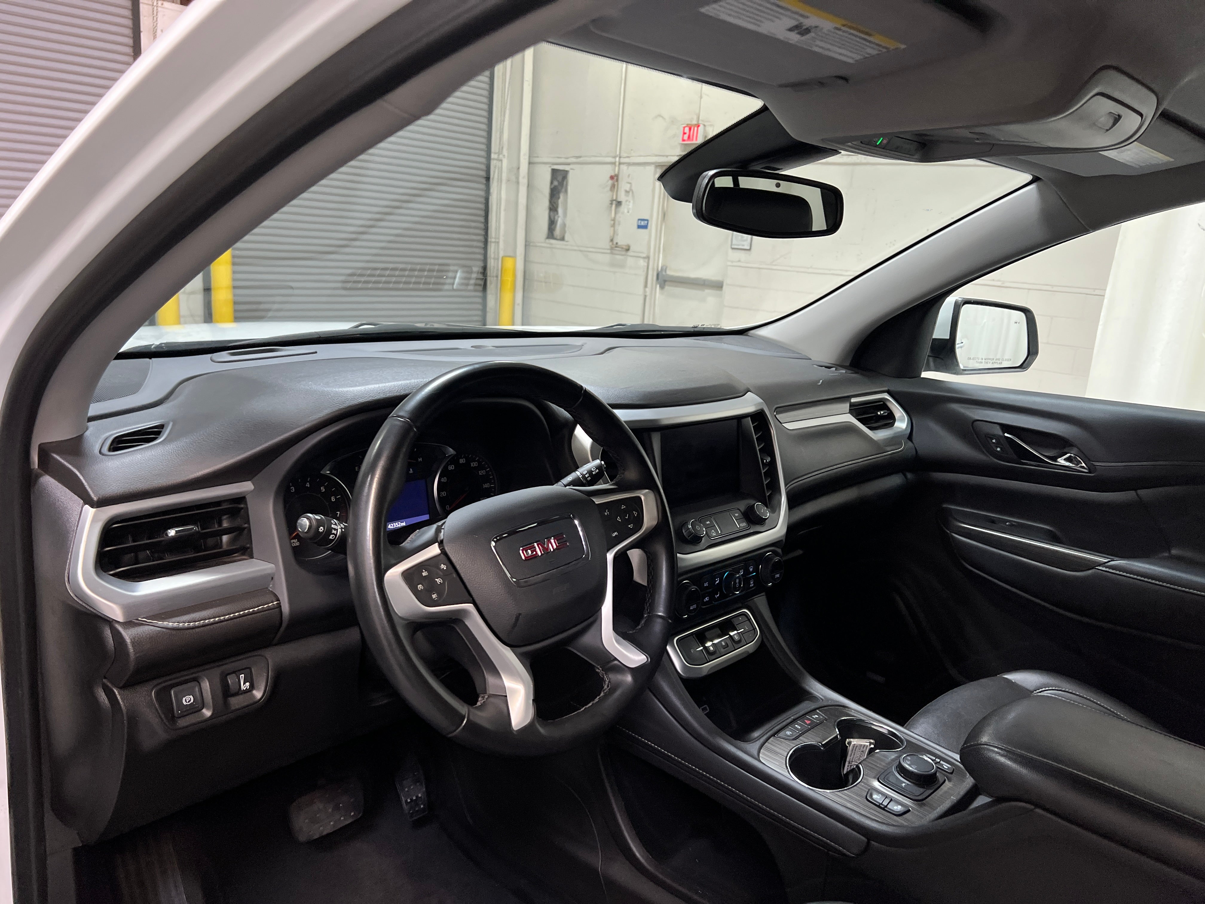 2023 GMC Acadia SLT 3