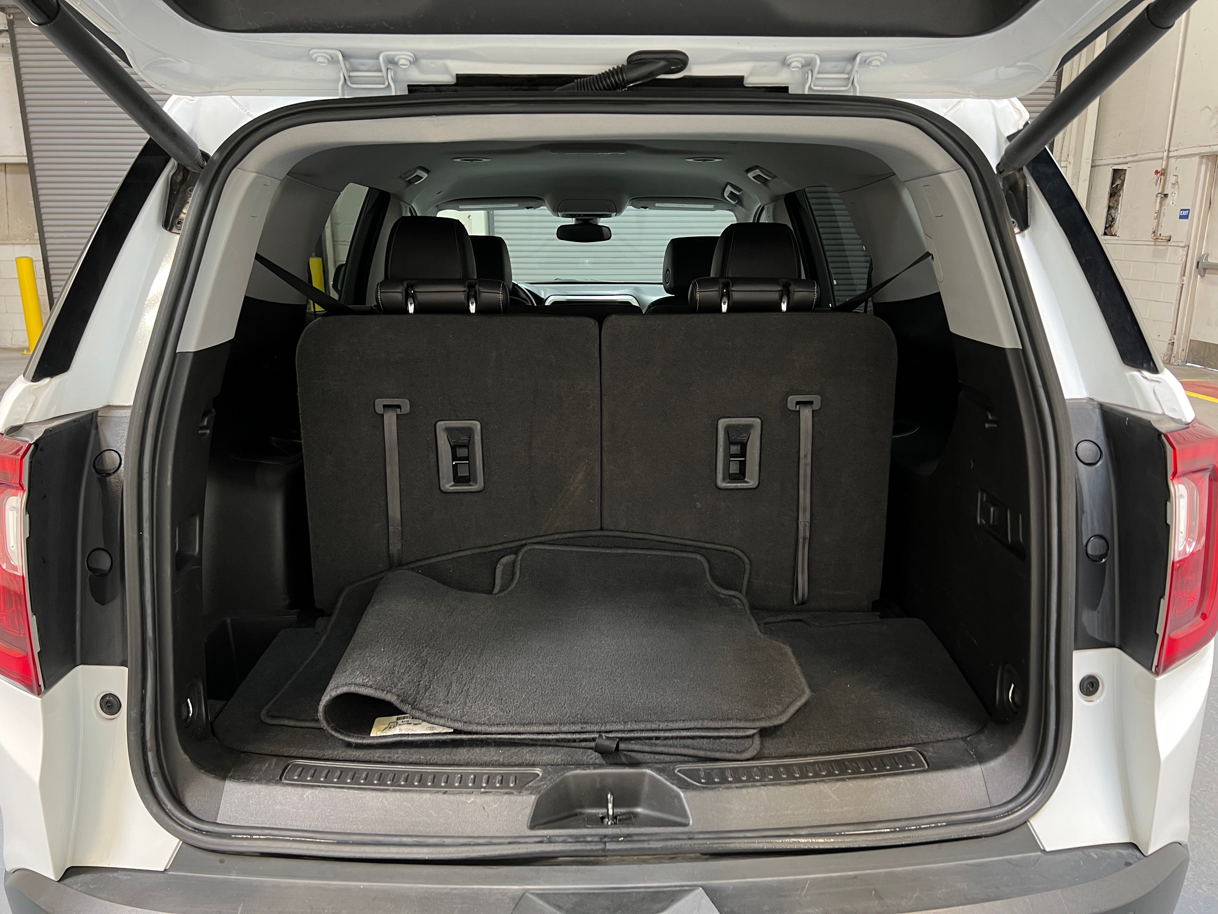 2023 GMC Acadia SLT 7
