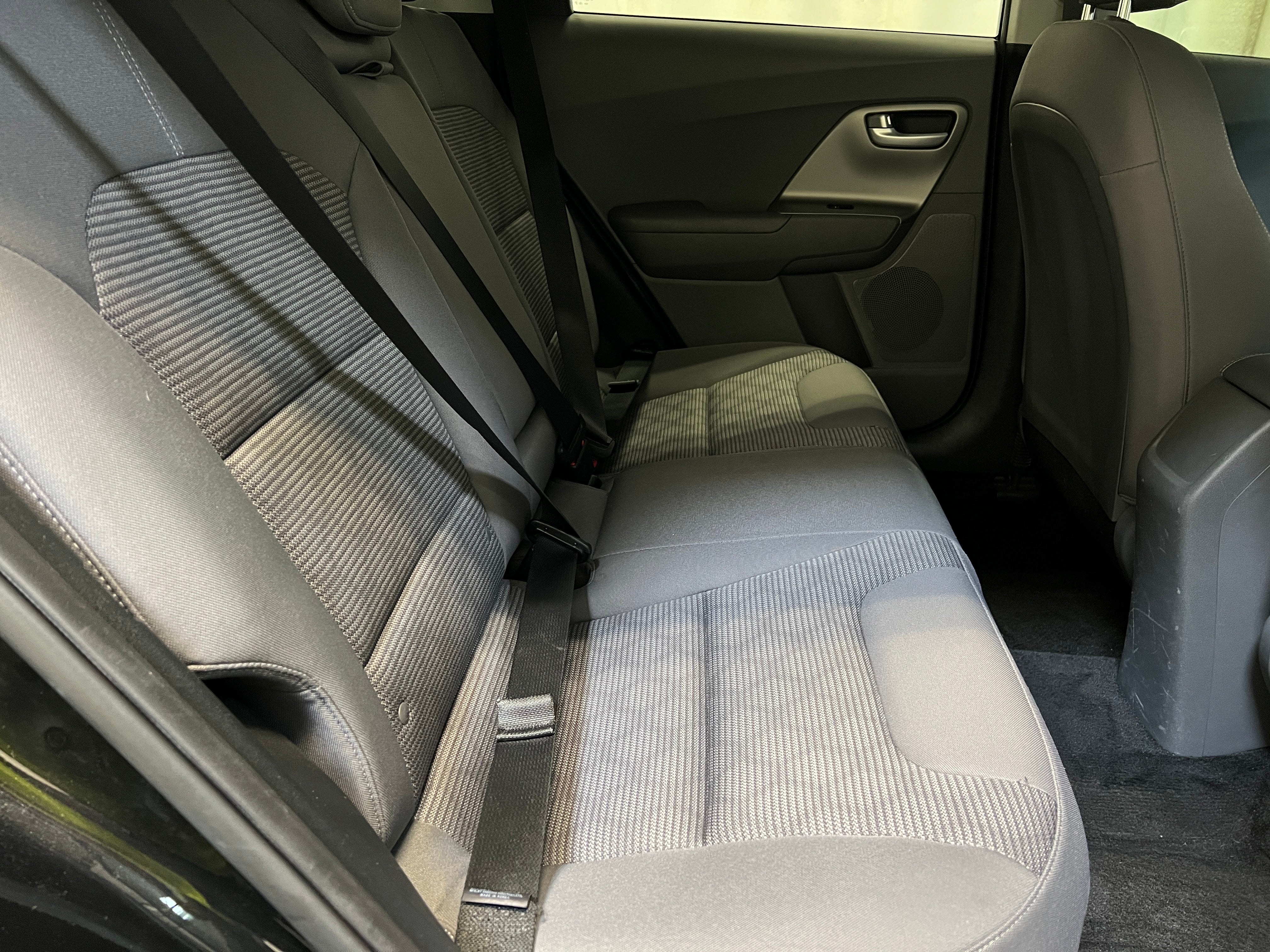 2017 Kia Niro LX 6