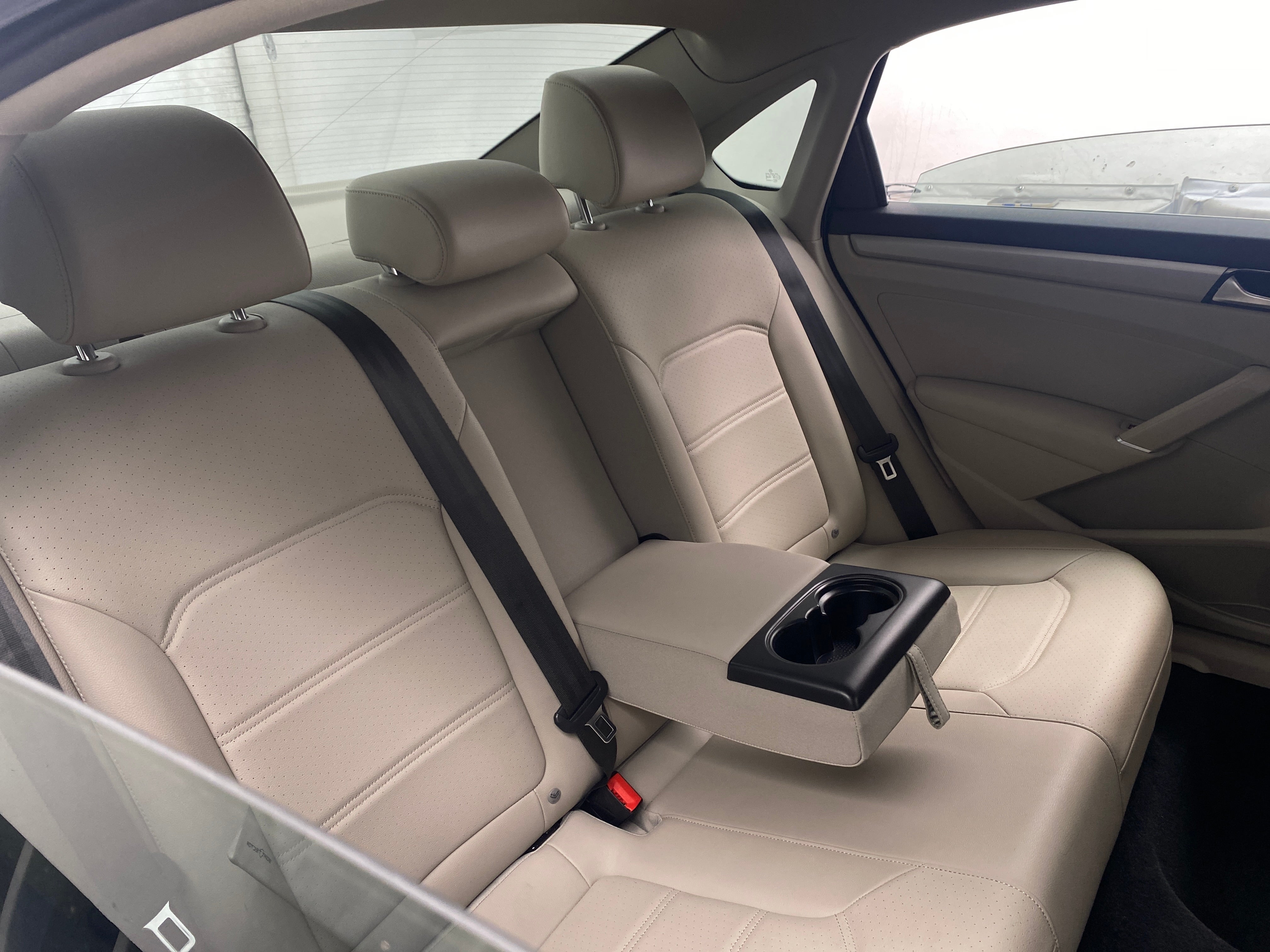 2020 Volkswagen Passat SE 5