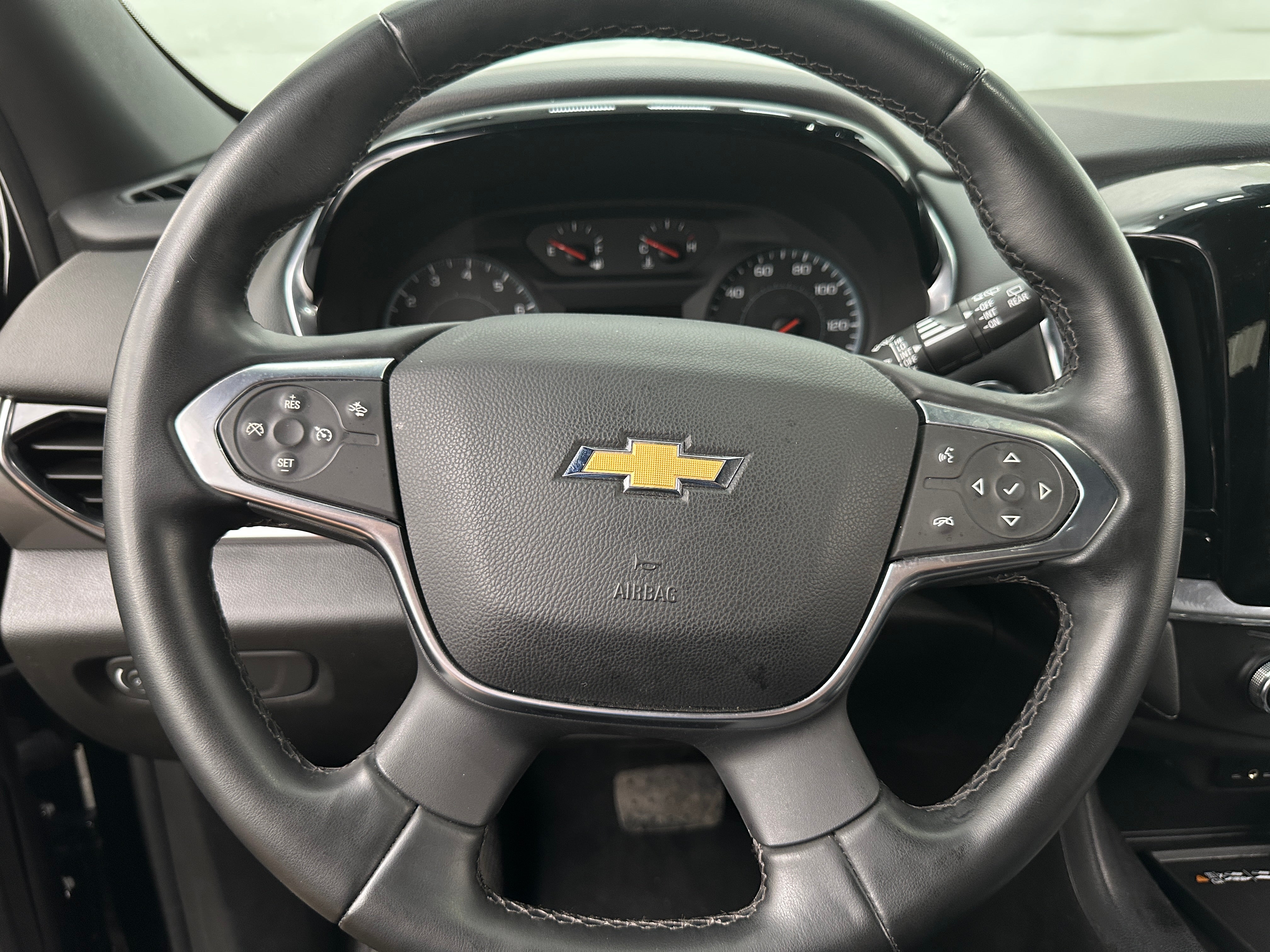 2023 Chevrolet Traverse LT 5