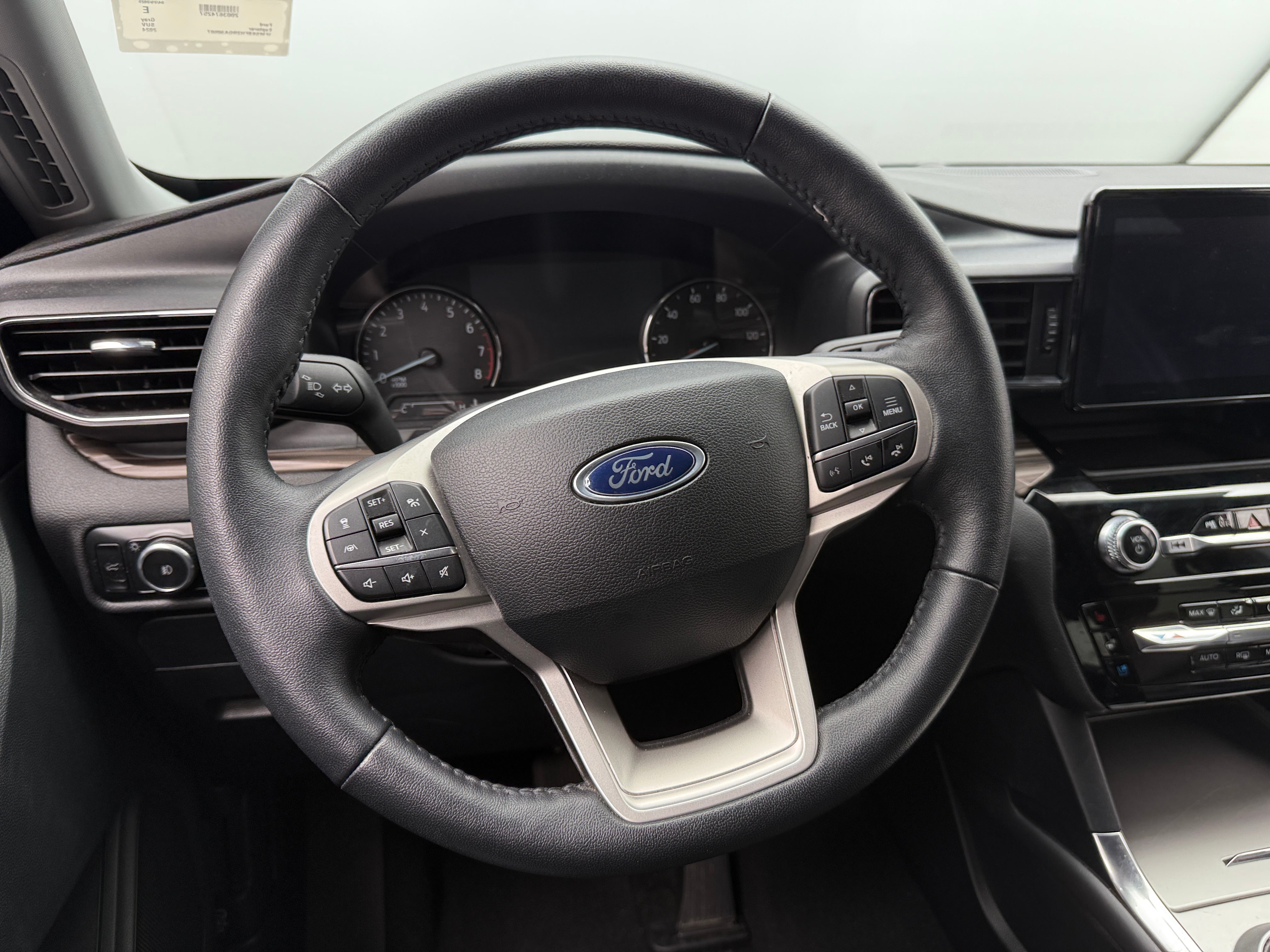 2024 Ford Explorer Limited 4