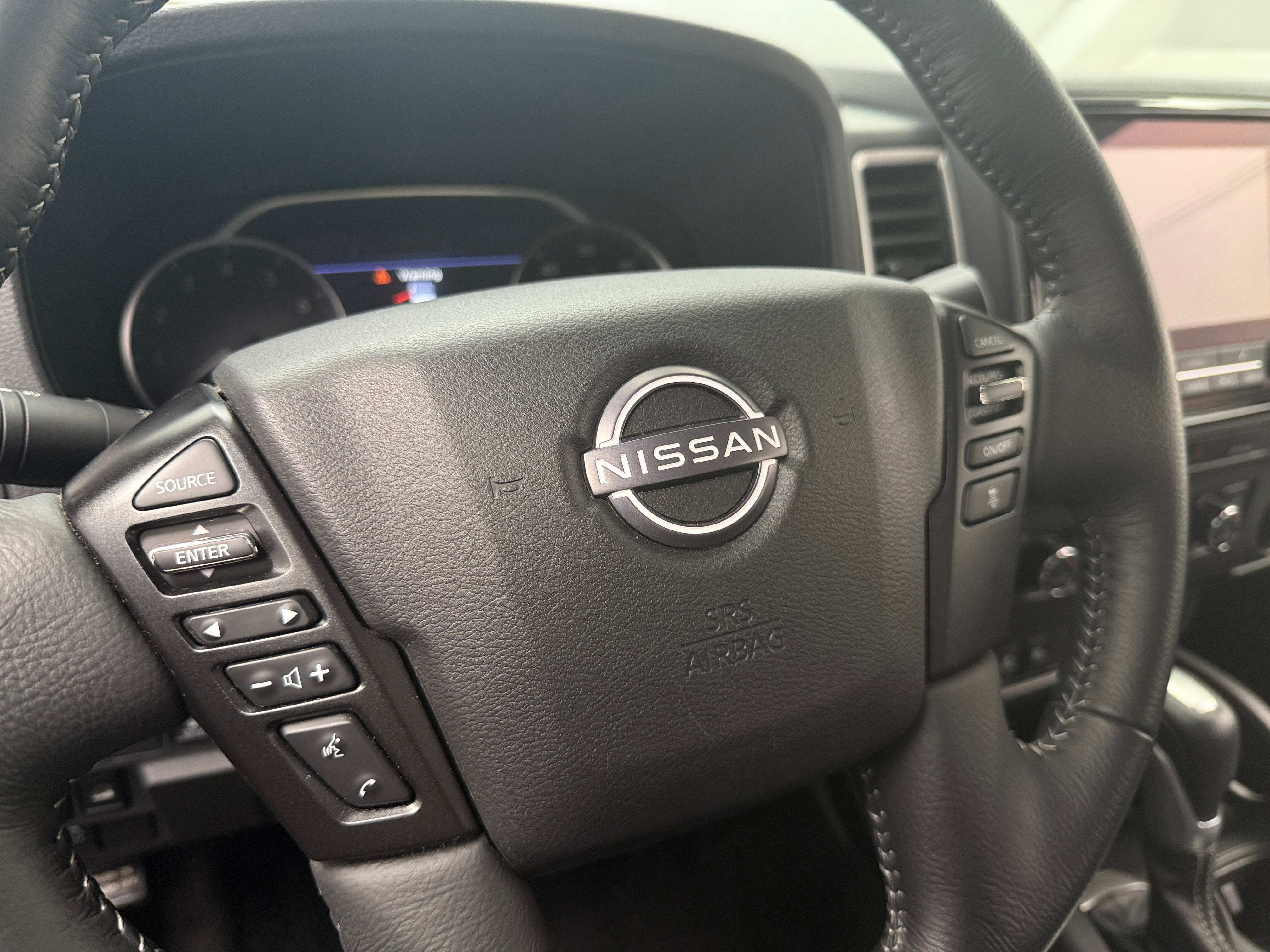 2023 Nissan Frontier SV 4