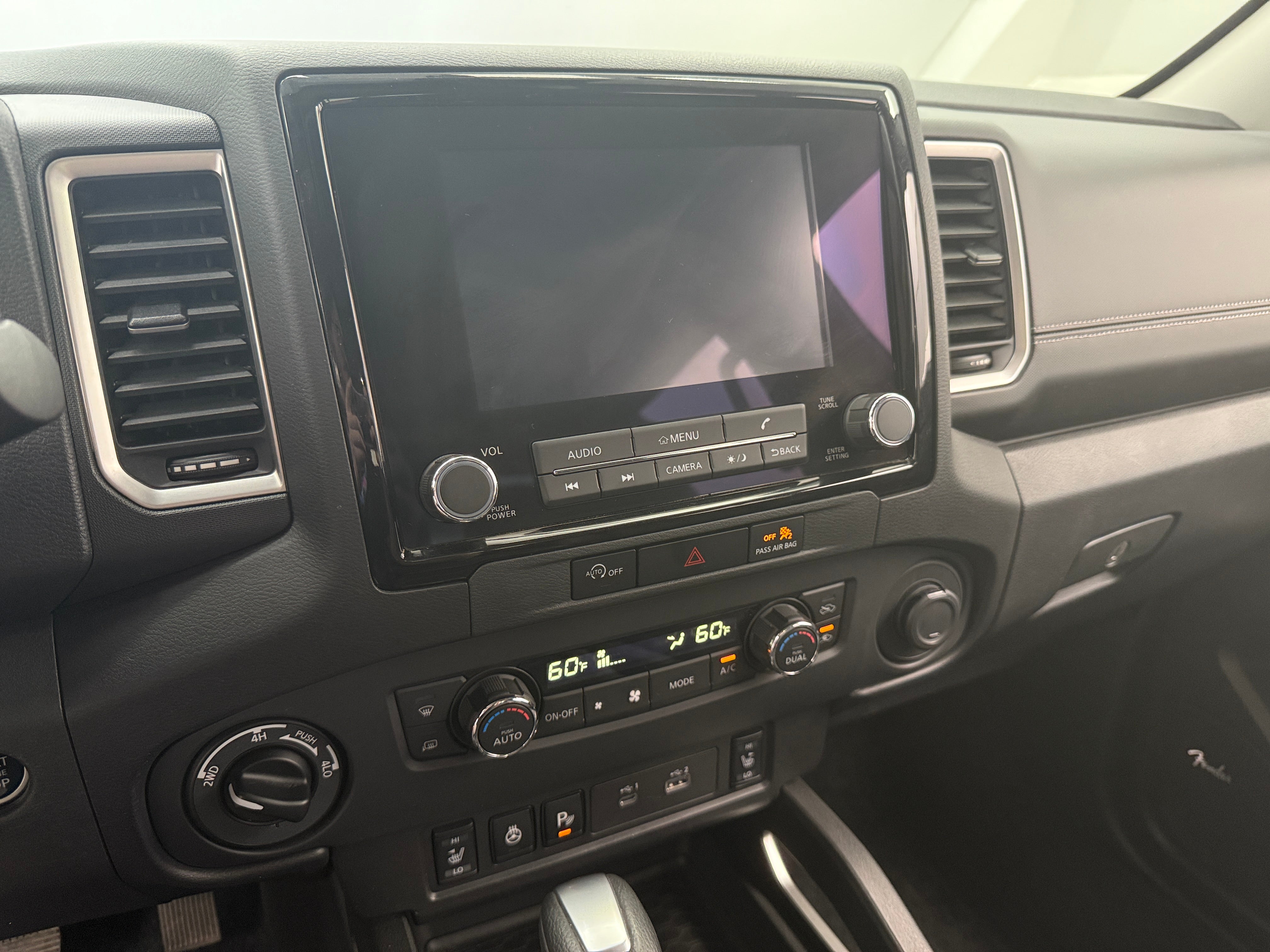 2023 Nissan Frontier SV 3
