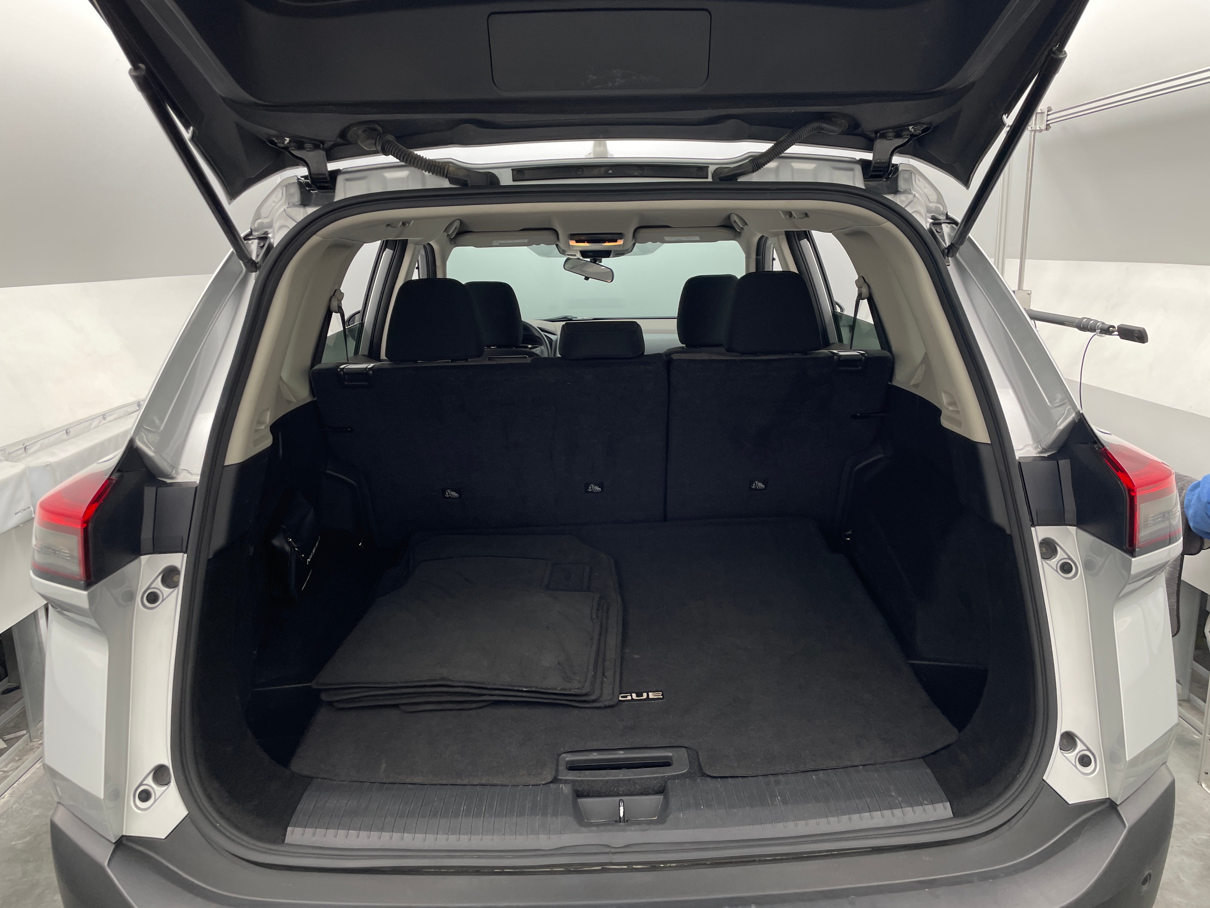 2023 Nissan Rogue SV 7