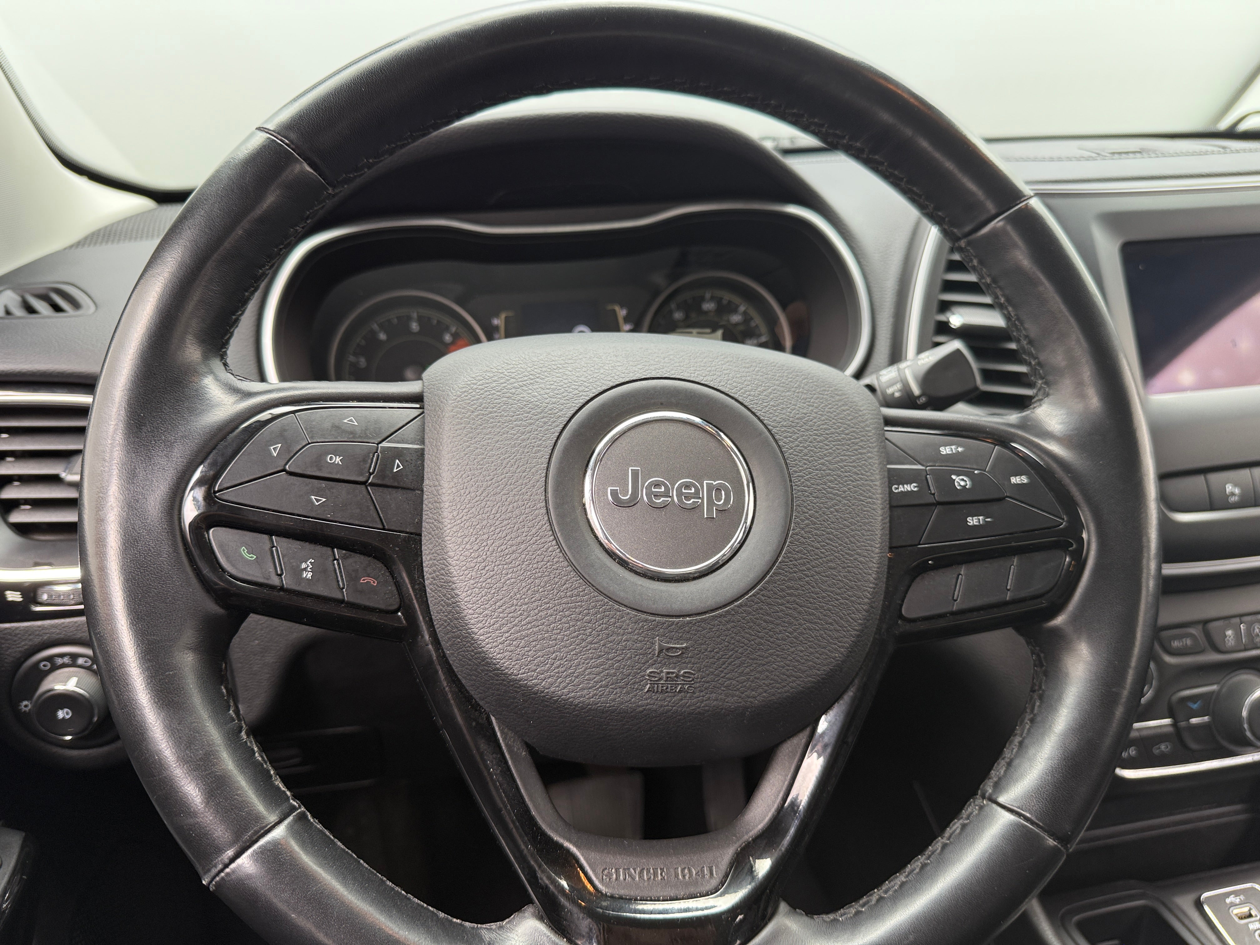 2021 Jeep Cherokee Altitude 5