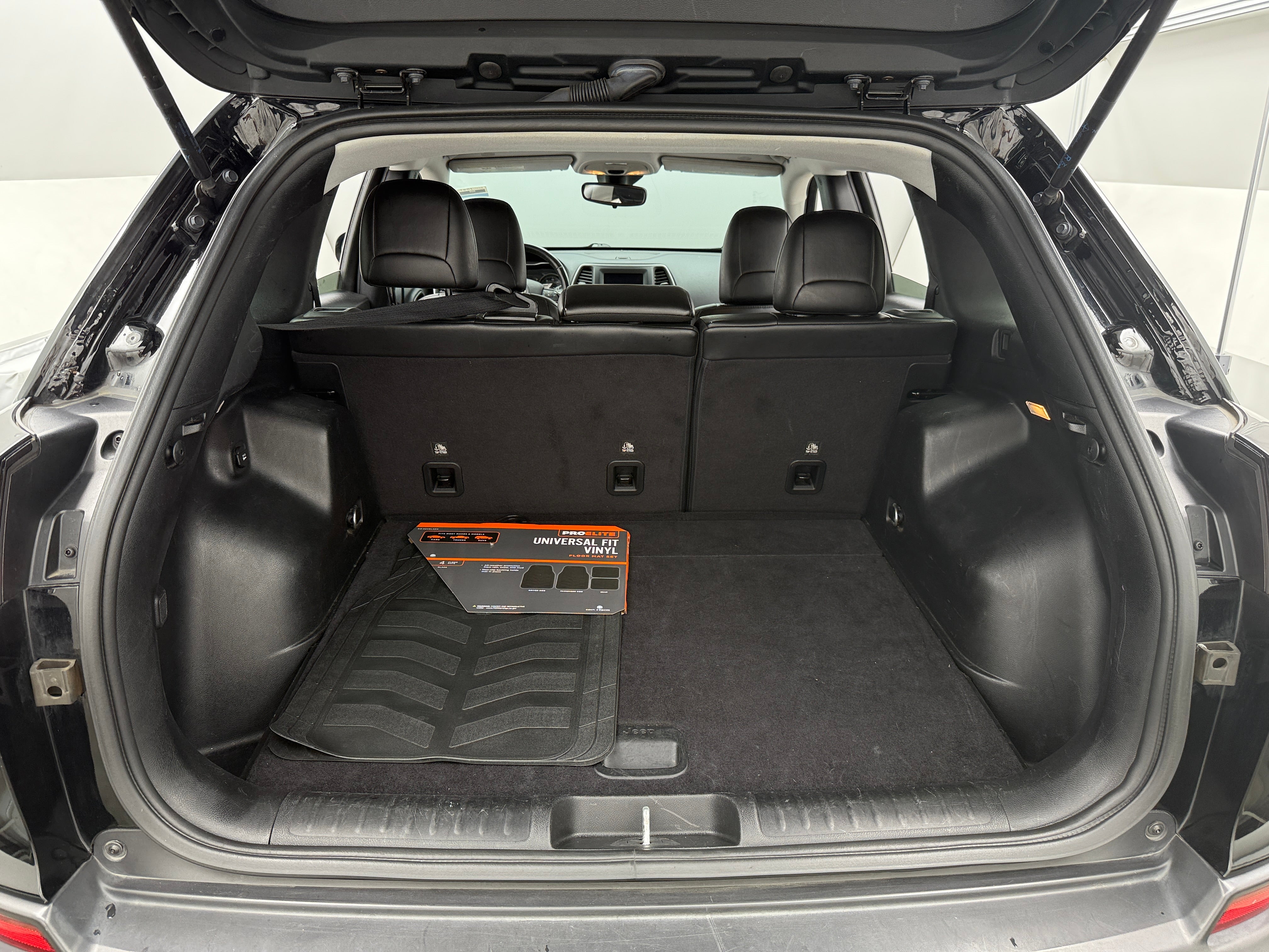 2021 Jeep Cherokee Altitude 7