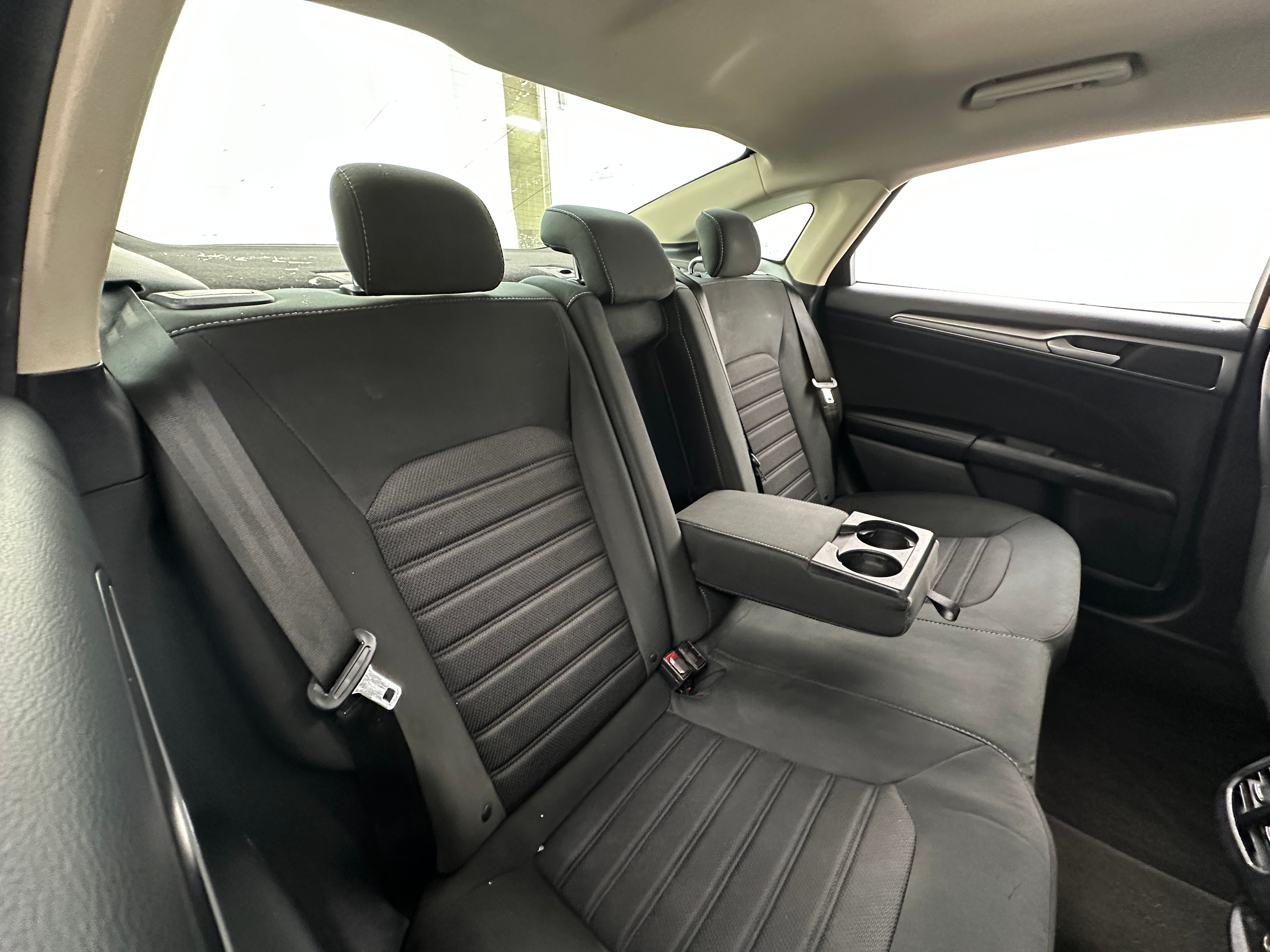 2020 Ford Fusion SE 6