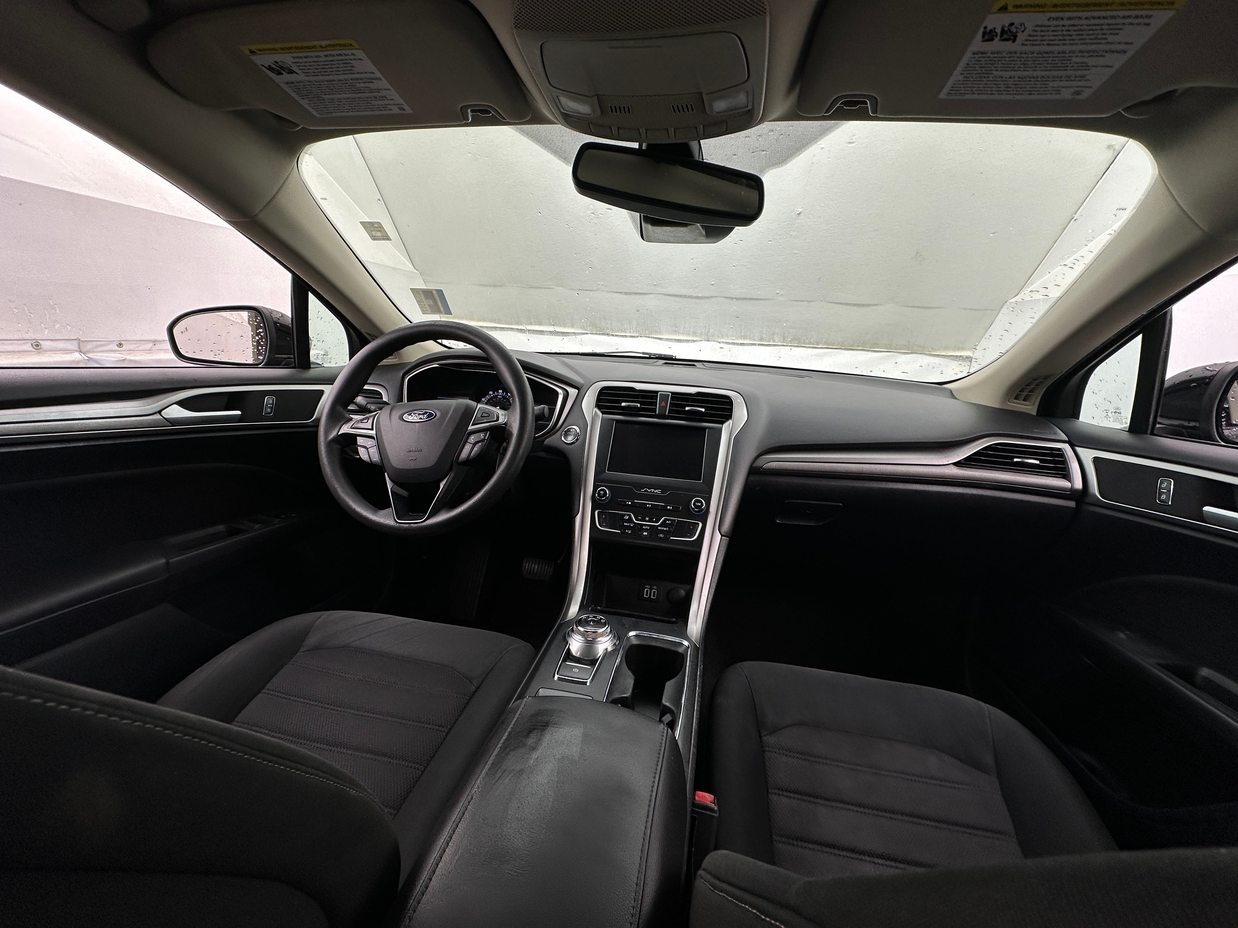 2020 Ford Fusion SE 3