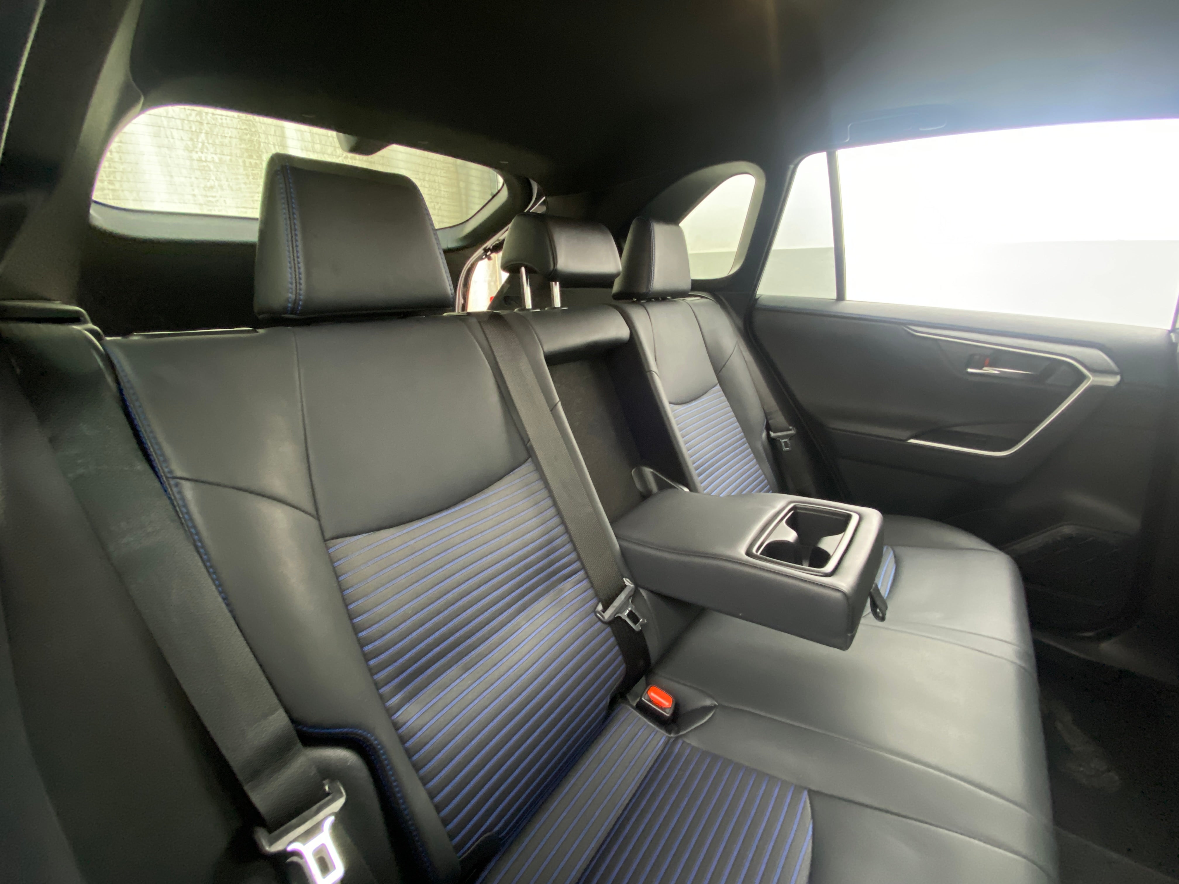 2021 Toyota RAV4 XSE 6