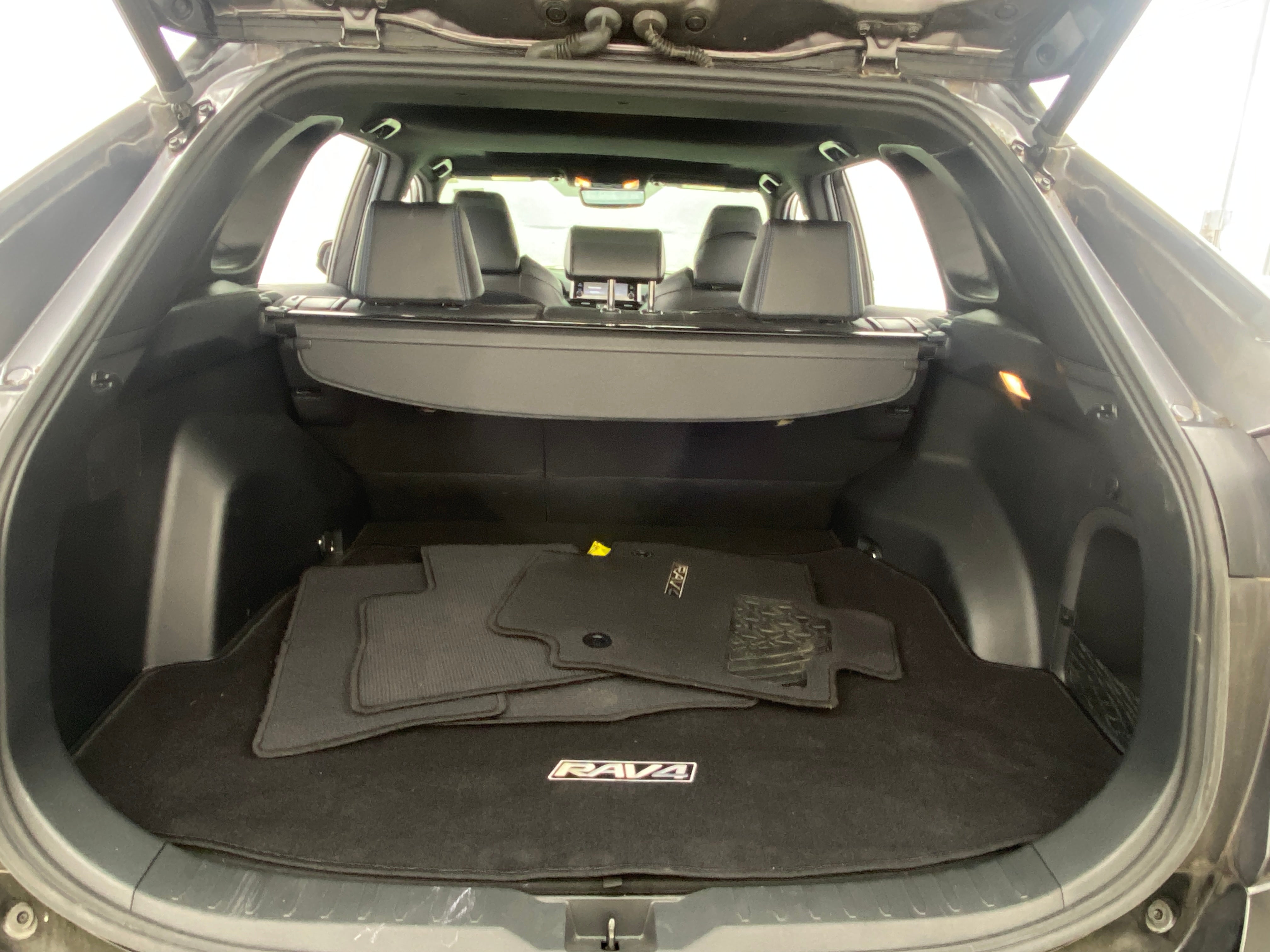 2021 Toyota RAV4 XSE 7