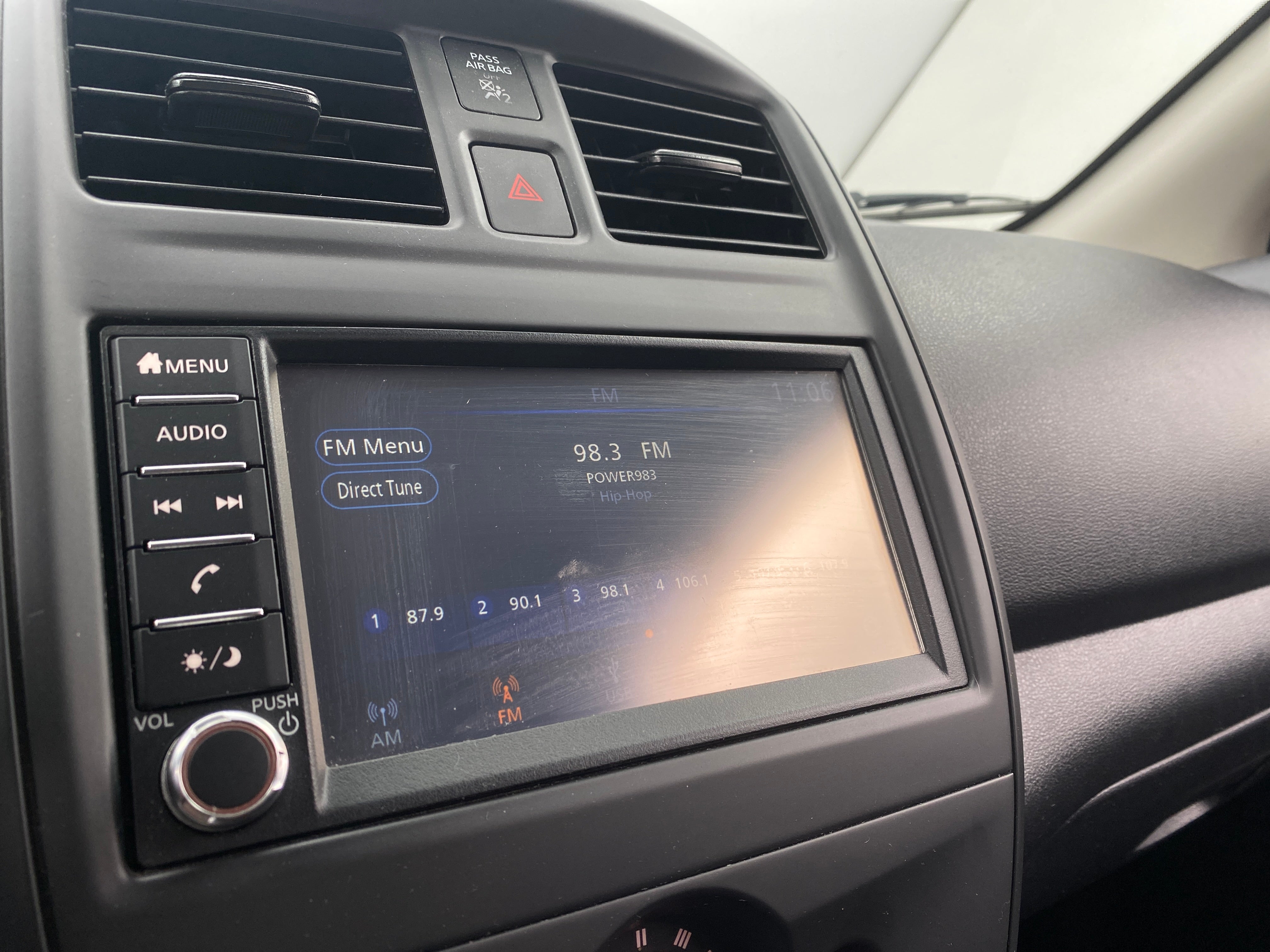 2019 Nissan Versa S 4