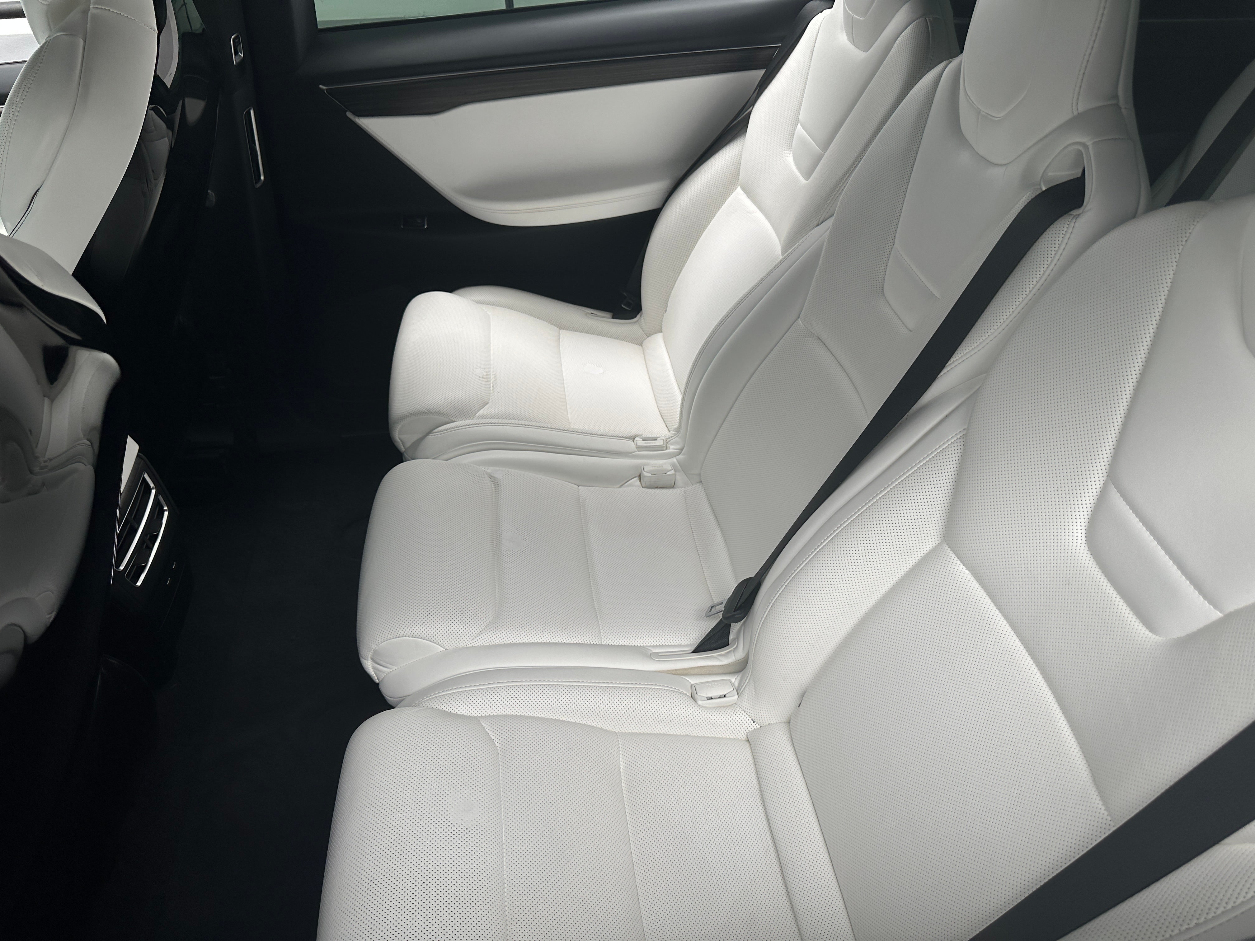 2016 Tesla Model X 90D 5