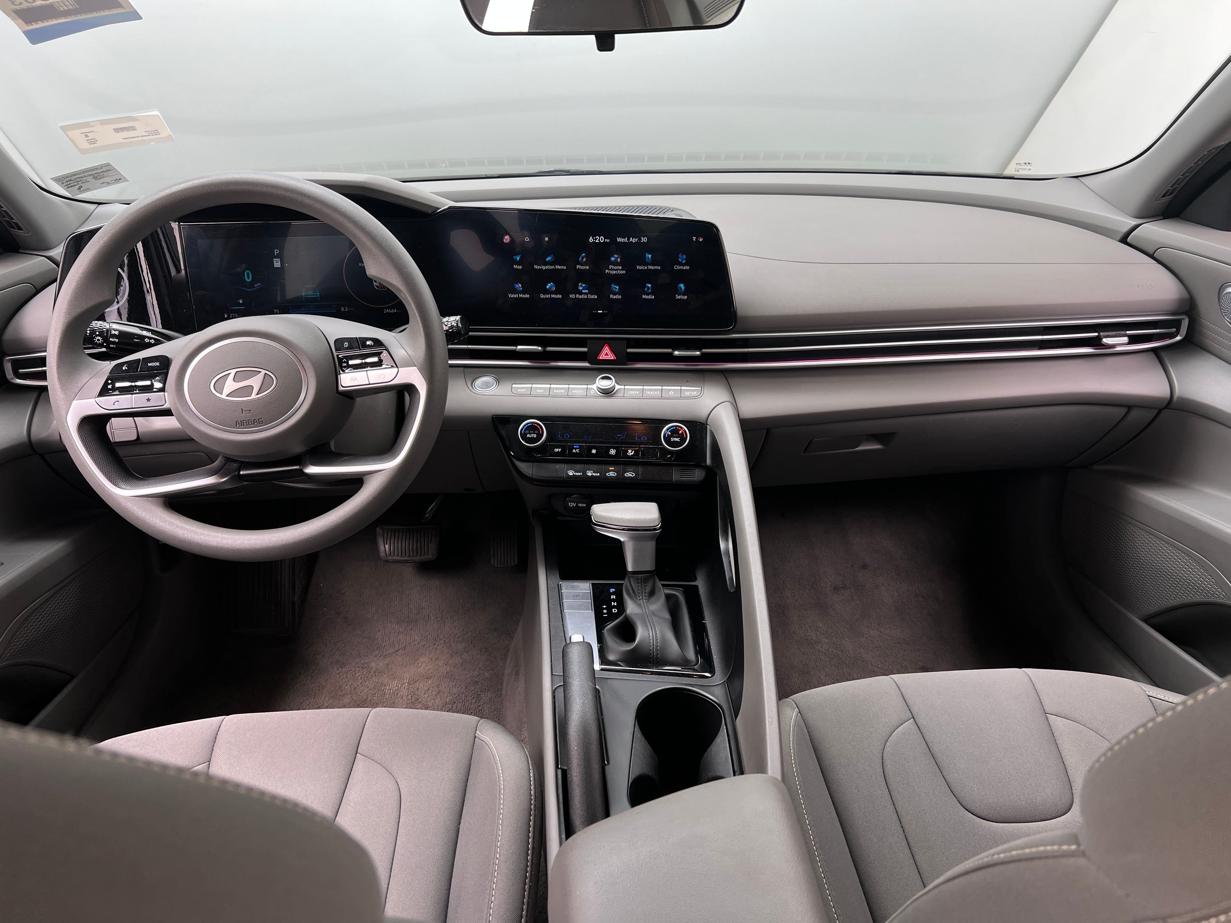 2024 Hyundai Elantra SEL 3